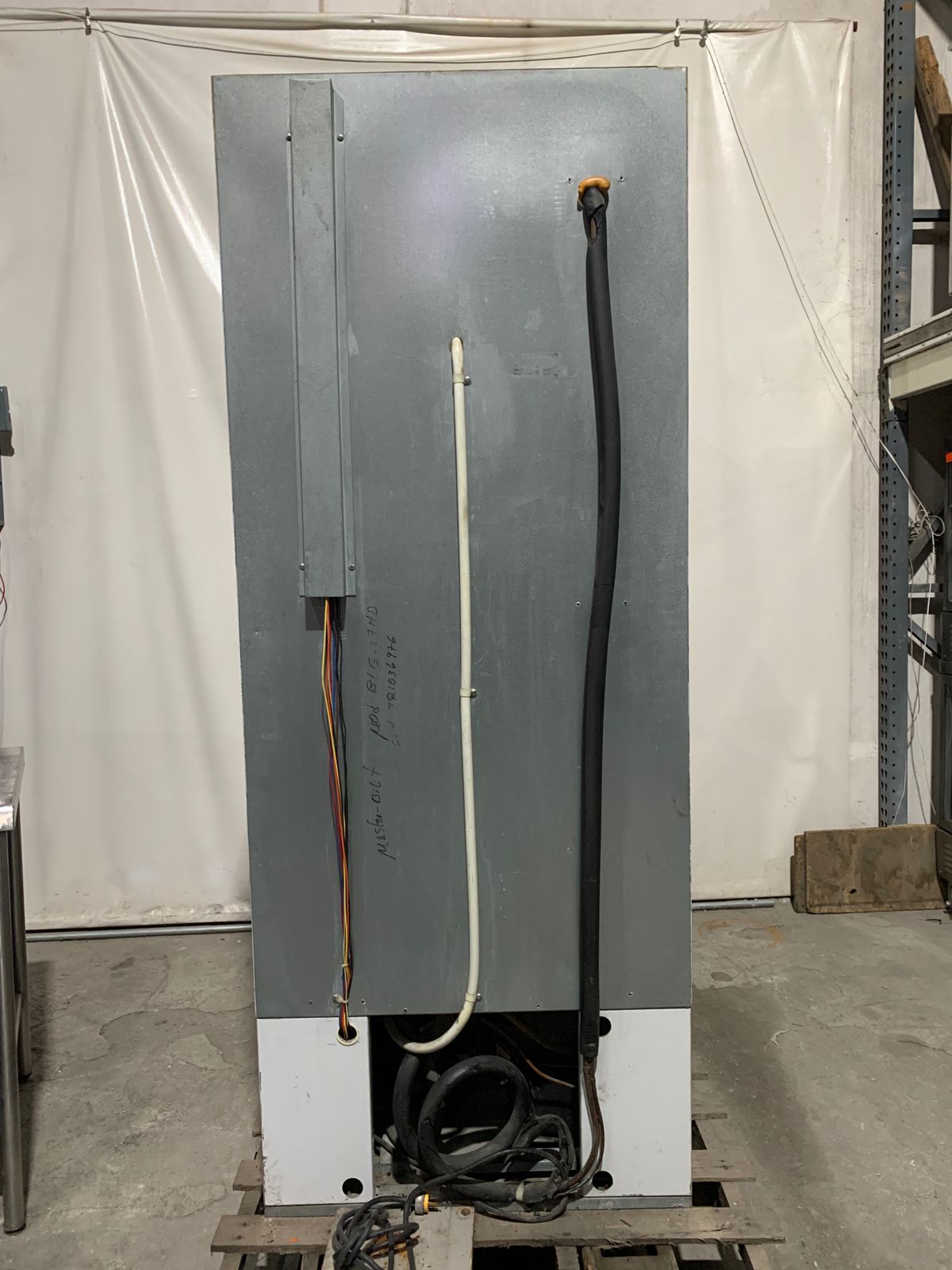 Congelador 1 Puerta Vidrio Masterbildt BLG-27HD (Reacondicionado)