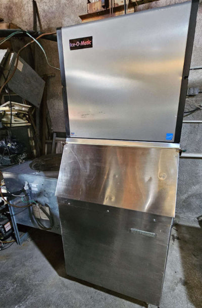 Maquina de Hielo 1000Lbs Ice o Matic CE1006HR7 (Reacondicionado)