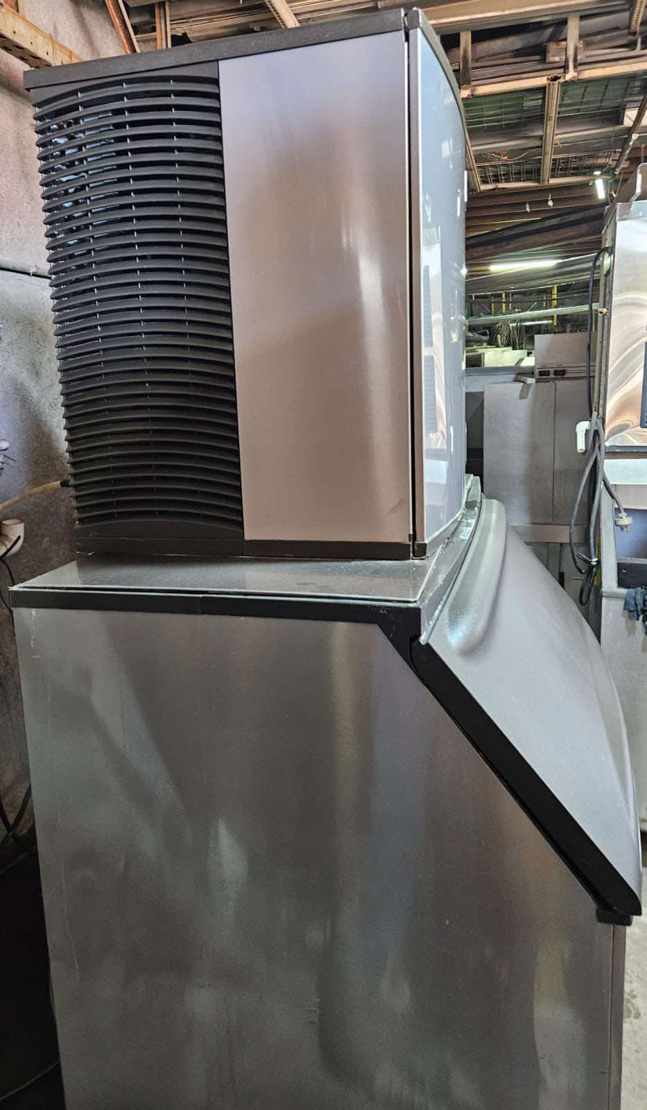 Maquina de Hielo 1200Lbs Manitowoc IDT1200A-261 (Reacondicionado)