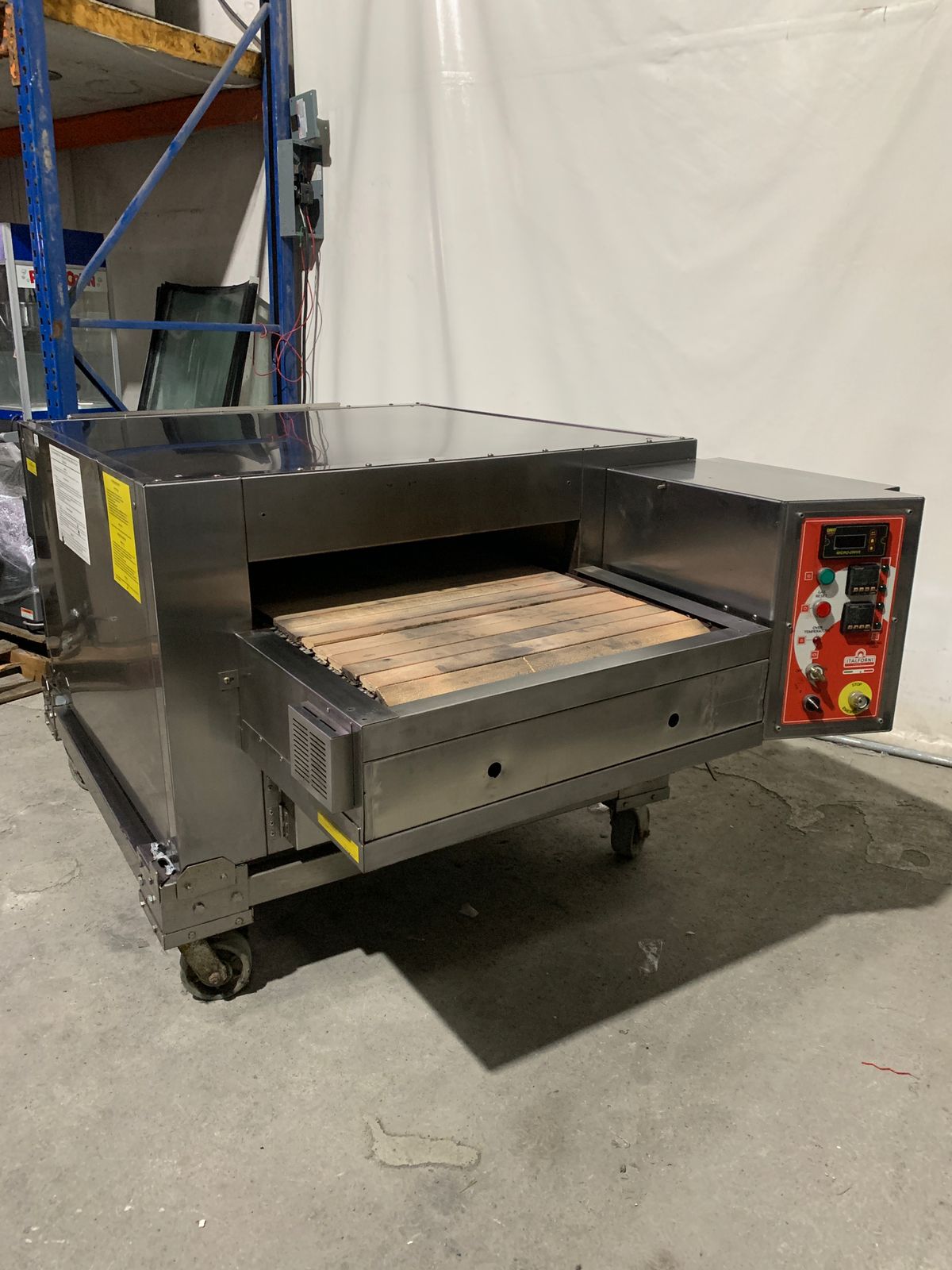 Horno Banda de Piedra 24 Pulgadas Italforni TSBg (Seminuevo)