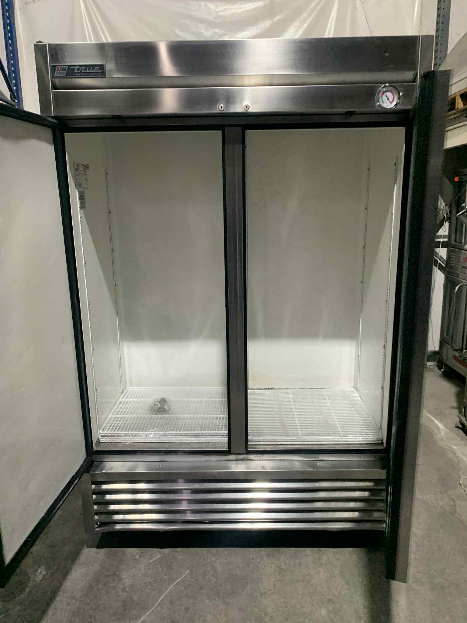 Refrigerador 2 Puertas Solidas True (Seminuevo)