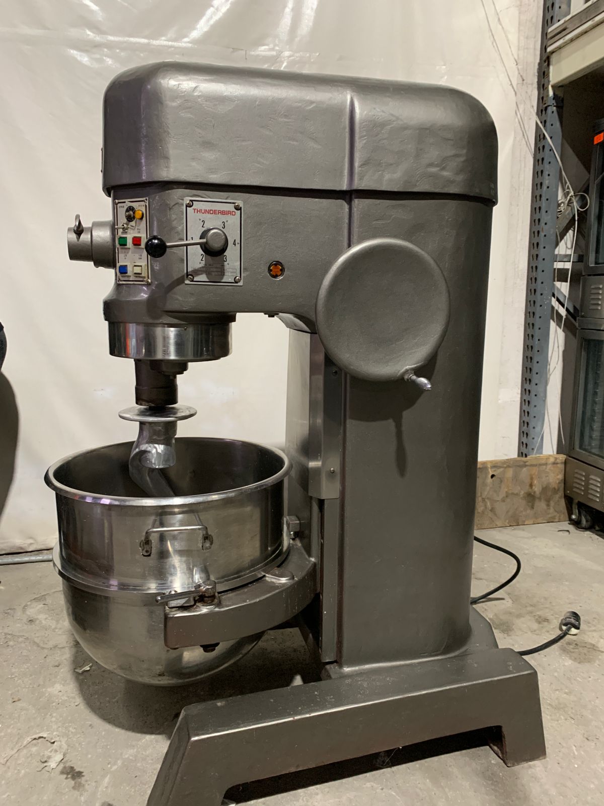 Batidora 60 Quarts Thunderbird ARM-60 (Reacondicionado)