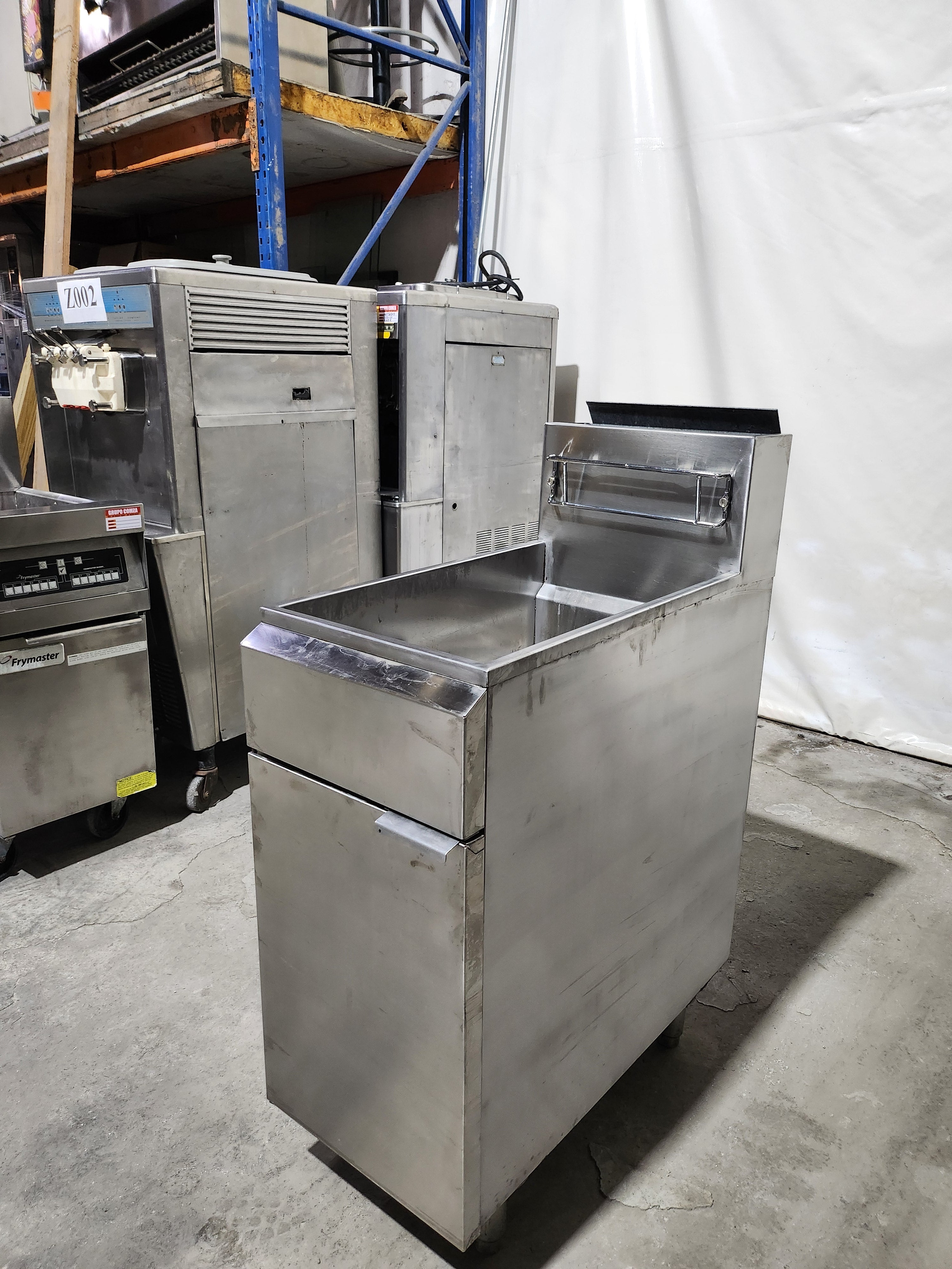 Freidora de 1 Tina KUT50FRN50SNG (Reacondicionado)