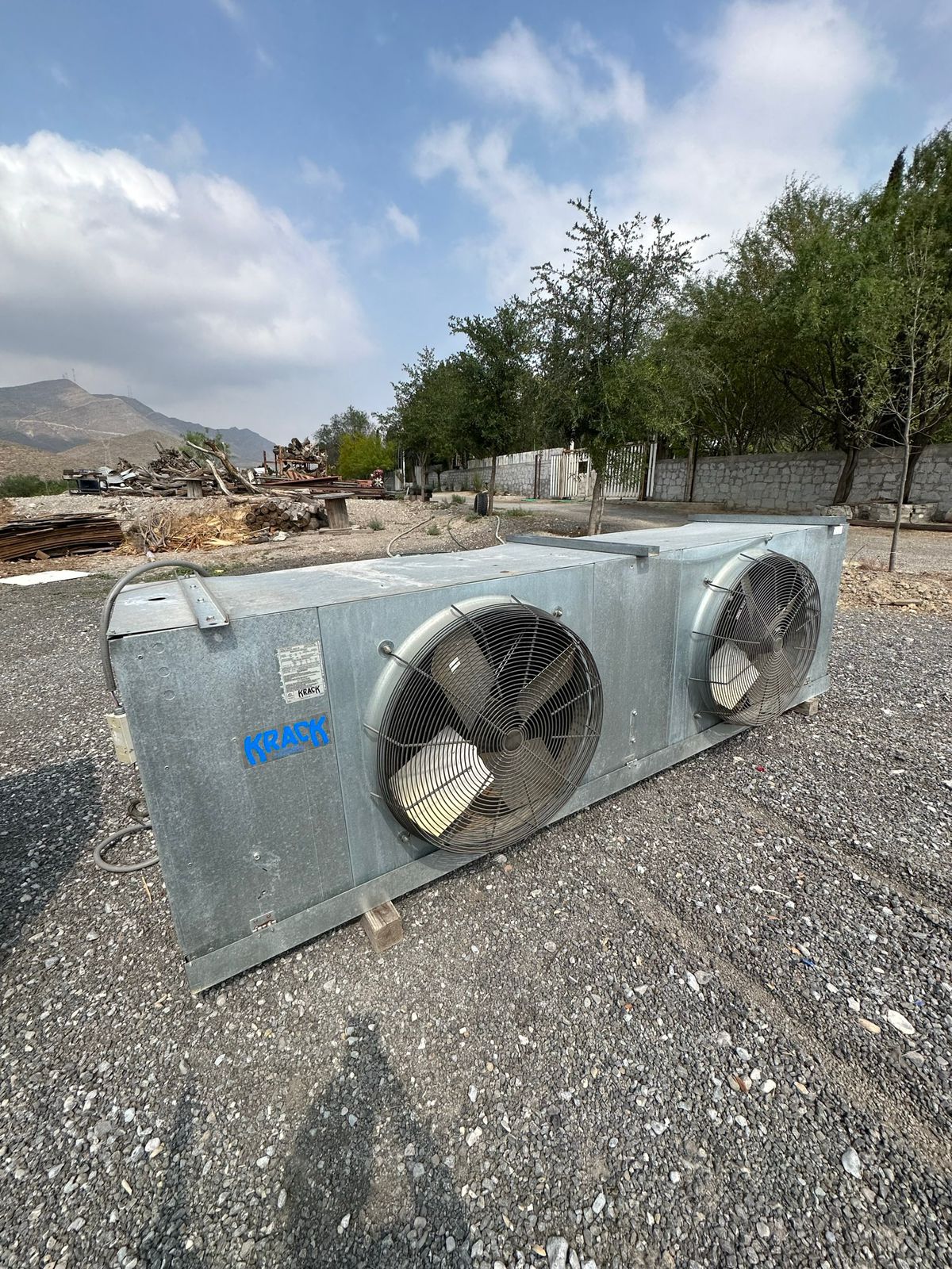 Paquete Condensador 27 Hp Krack SLD027E2K123CB + Difusor 84,200 BTUS SM25E-842-CKK Krack (Reacondicionado)