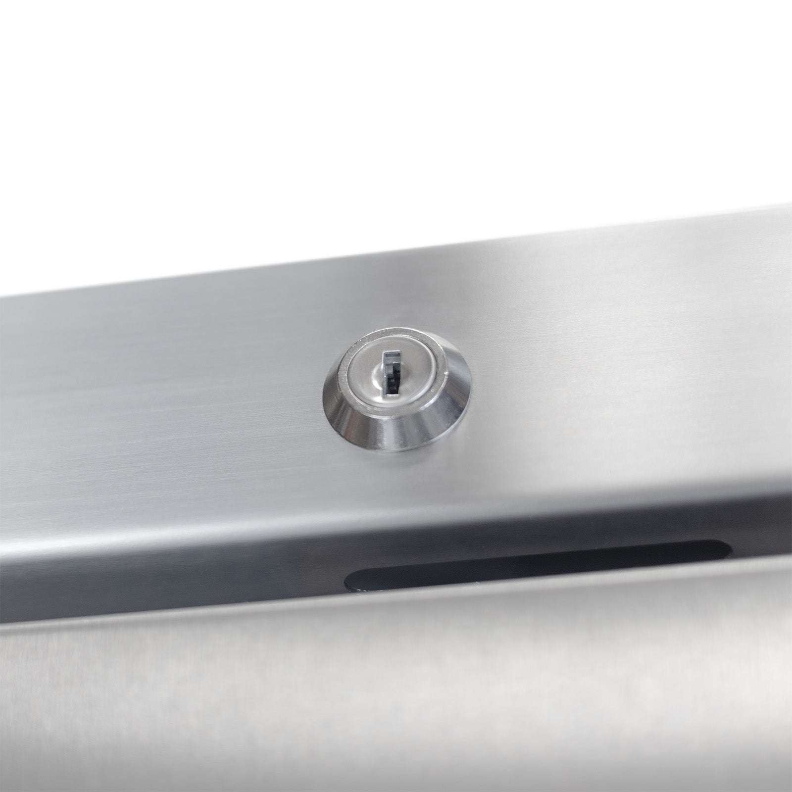 Rhino REVESOL-23 Refrigerador Vertical Puerta Solida 23 Pies