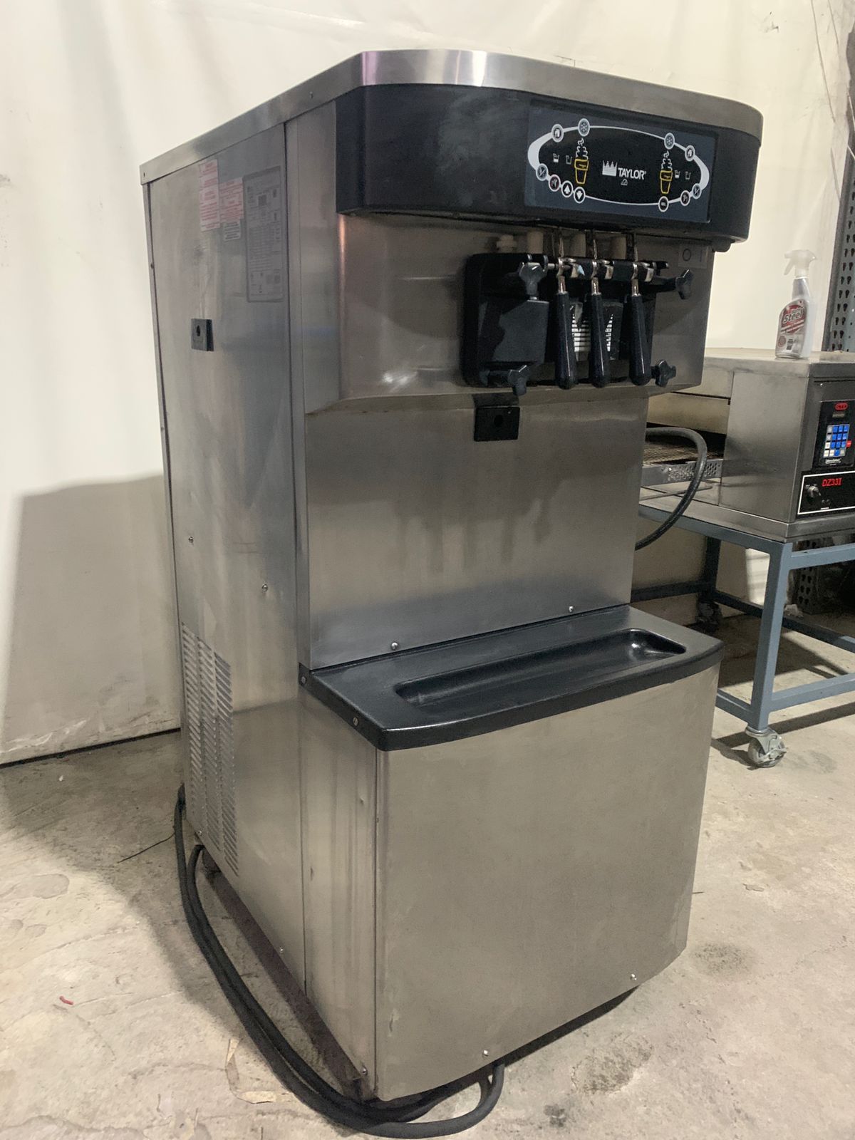 Máquina de Helado Taylor C713 (trifásica) (Reacondicionado)