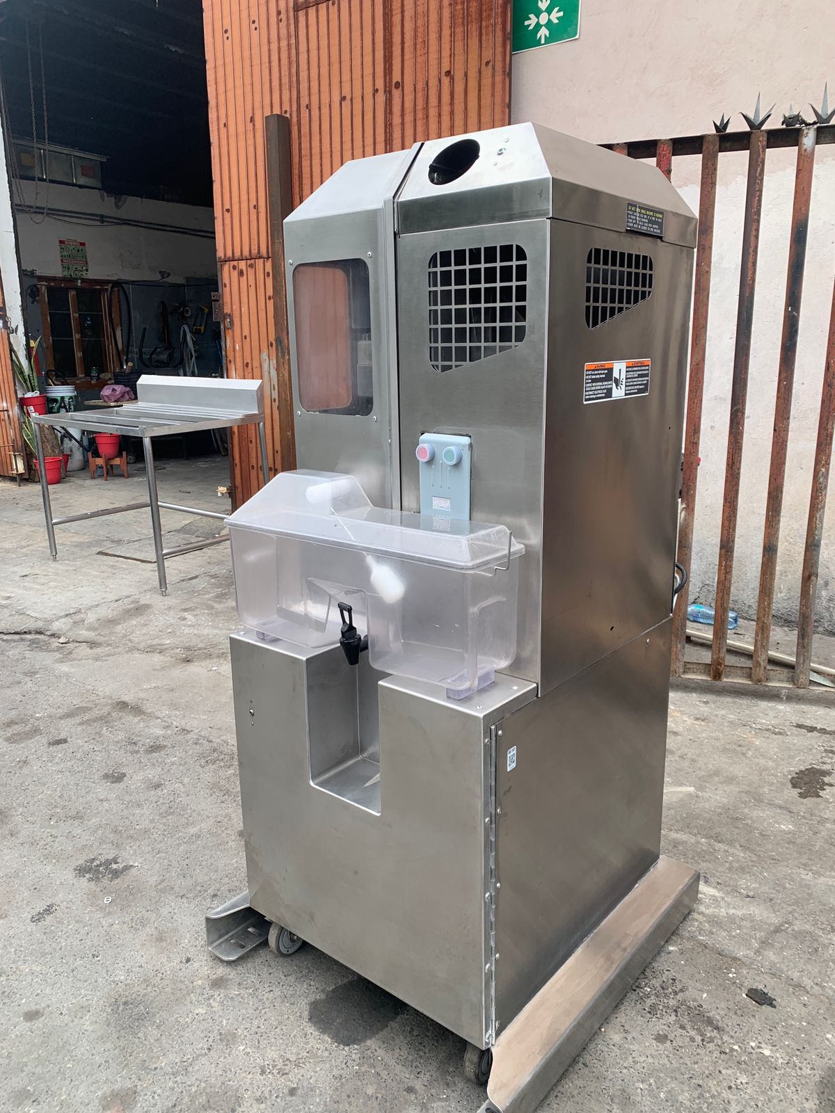 Extractor / Exprimidor de Jugo de Naranja Industrial POS-1 JBT / FMC (Reacondicionado)