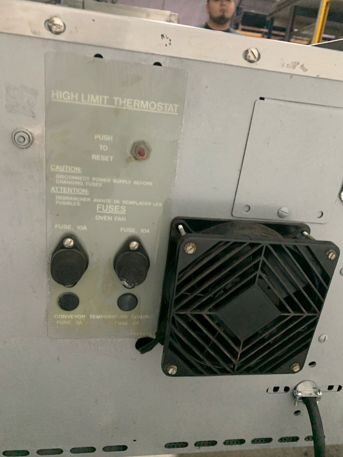 Horno de Banda 18 Pulgadas Lincoln 1116 (Reacondicionado)