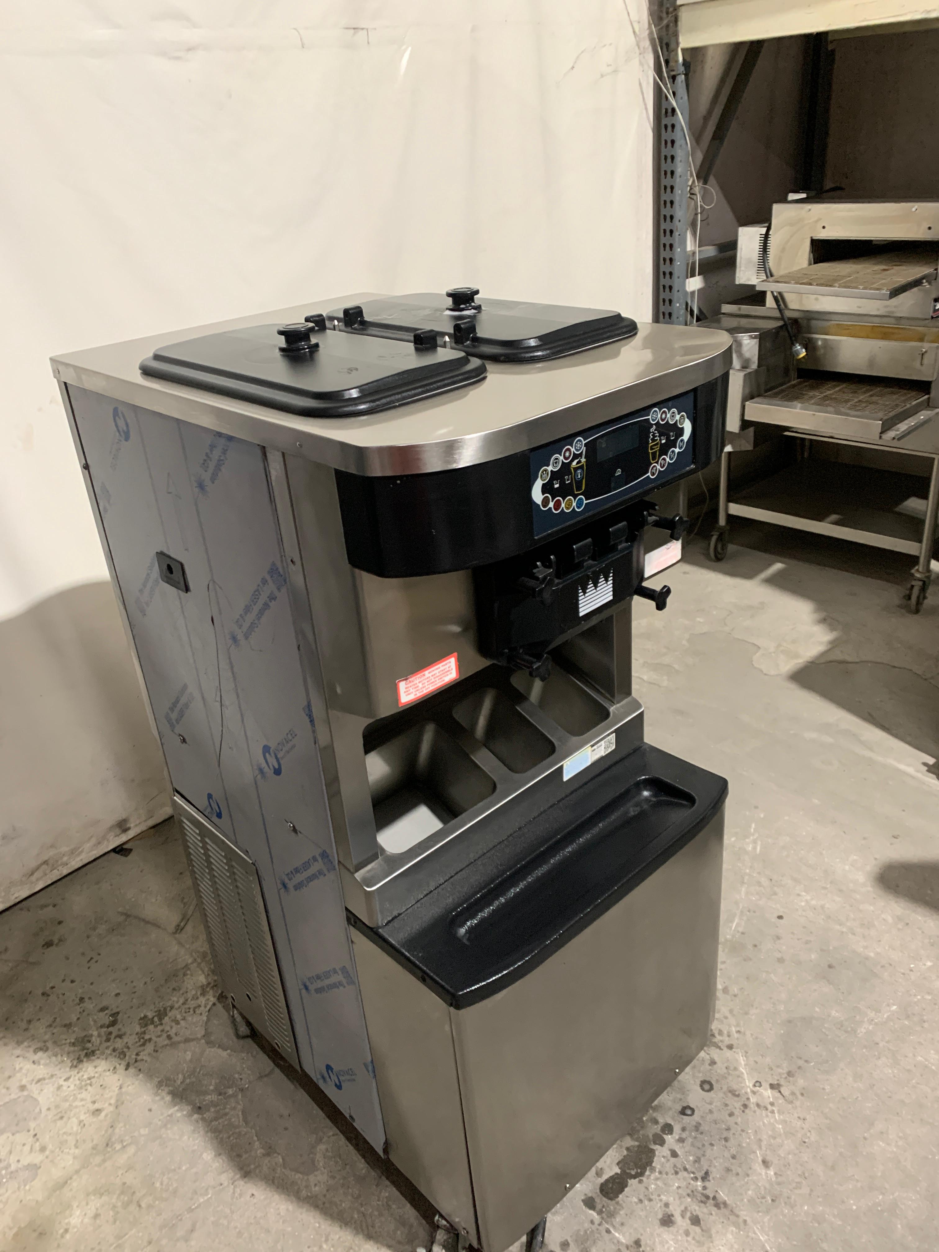 Máquina de Helado Taylor C713 (trifásica) (Seminueva)