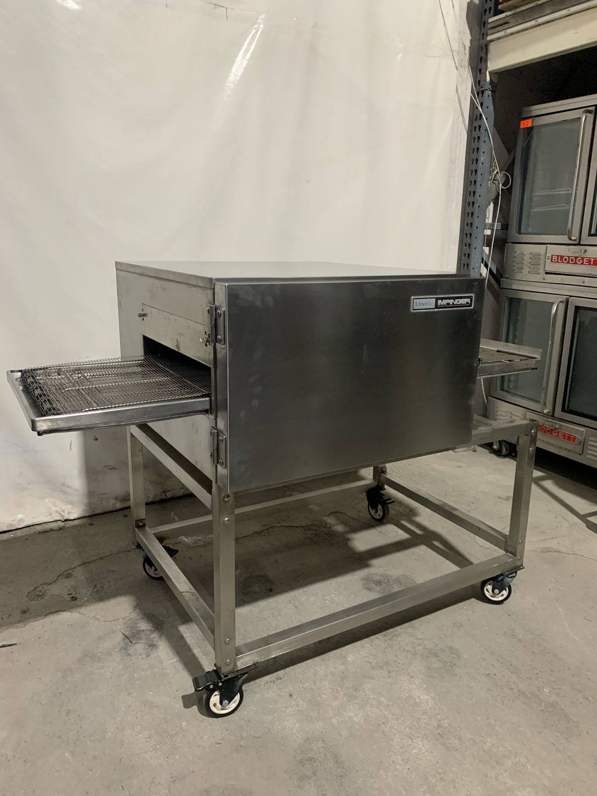 Horno de Banda 18 Pulgadas Lincoln 1116 (Reacondicionado)