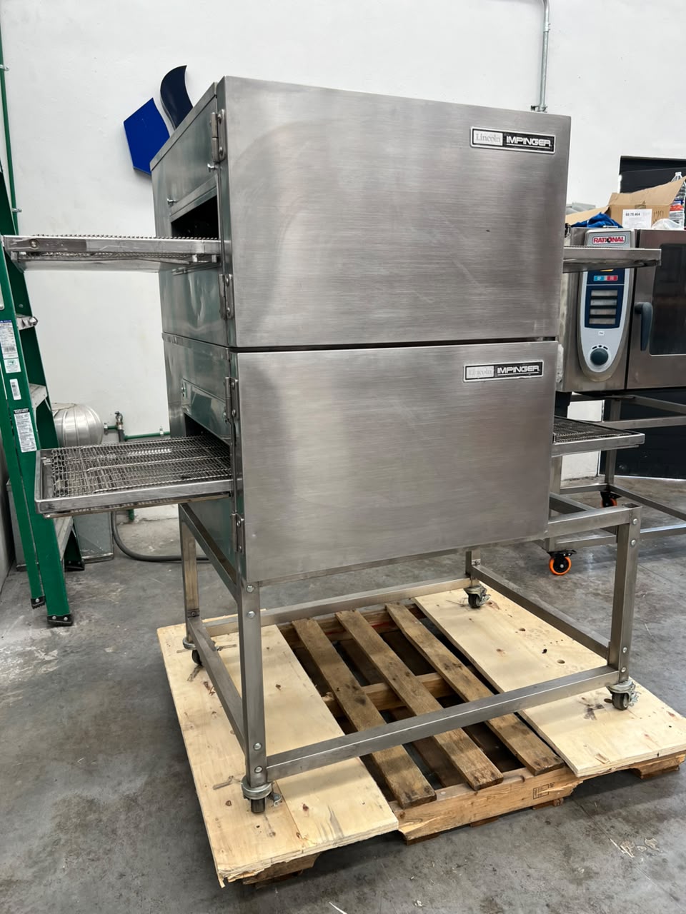 Horno Doble de Banda 18 Pulgadas Lincoln 1116 (Reacondicionado)