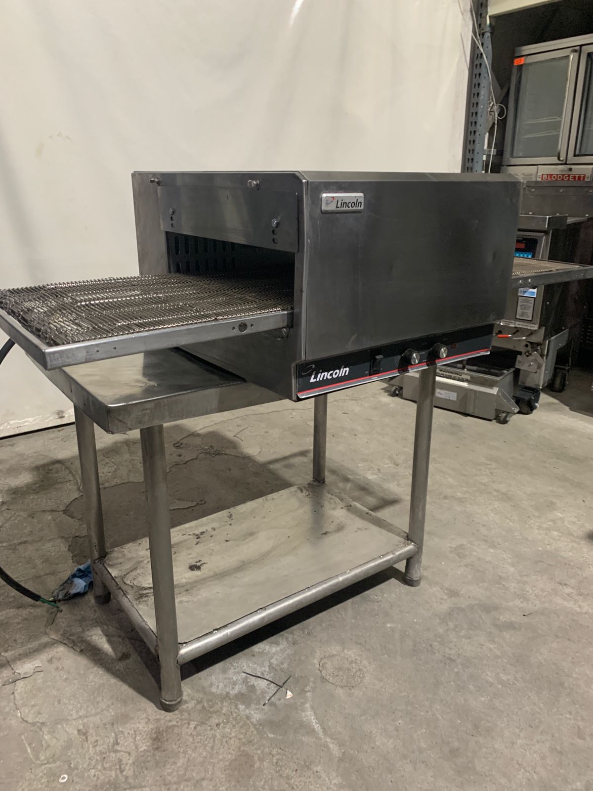 Horno de Banda eléctrico 16 Pulgadas Lincoln 1301 (Reacondicionado)