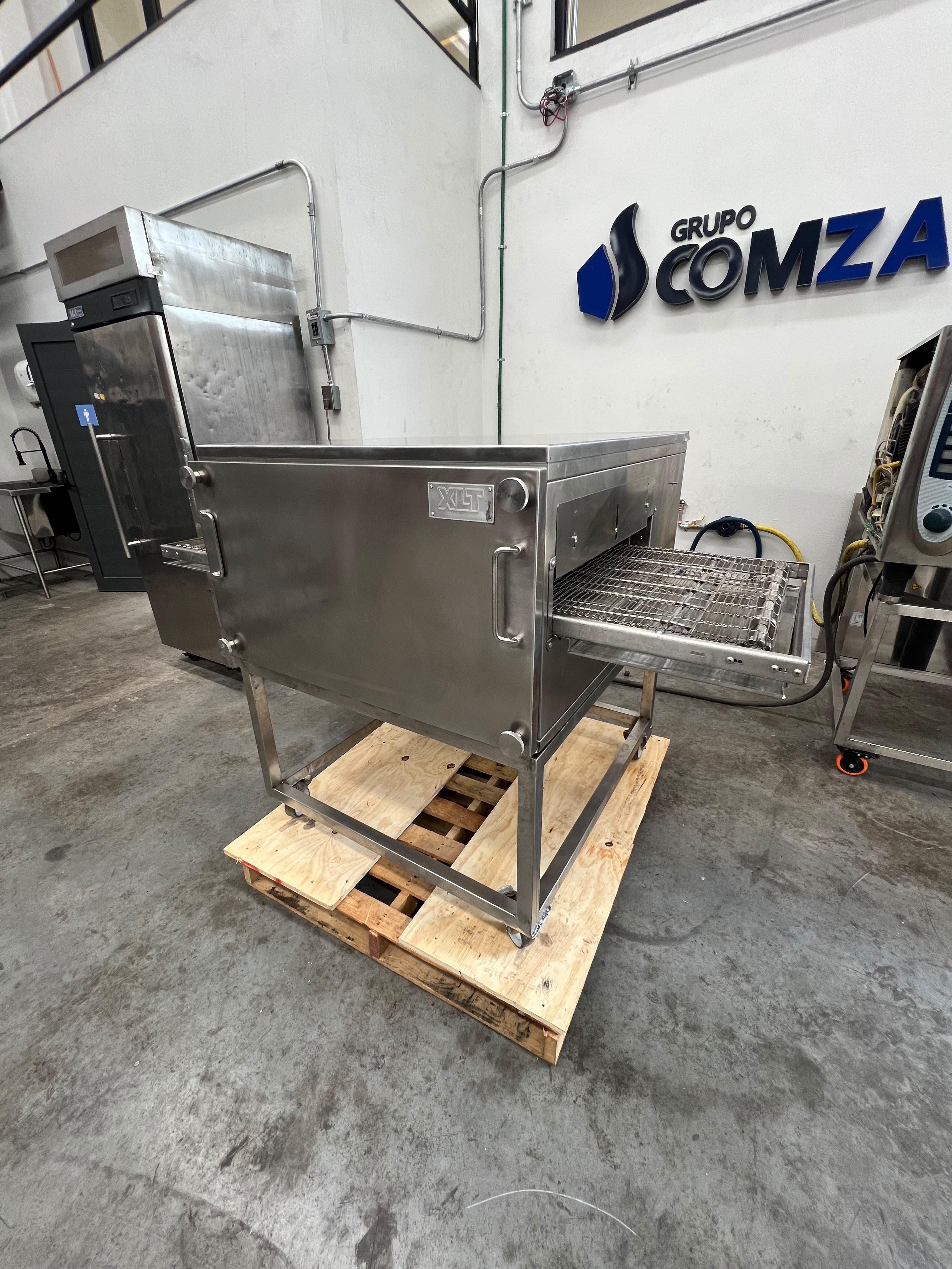Horno de Banda XLT X3G-2336-05728 24 Pulgadas 110V (Reacondicionado)