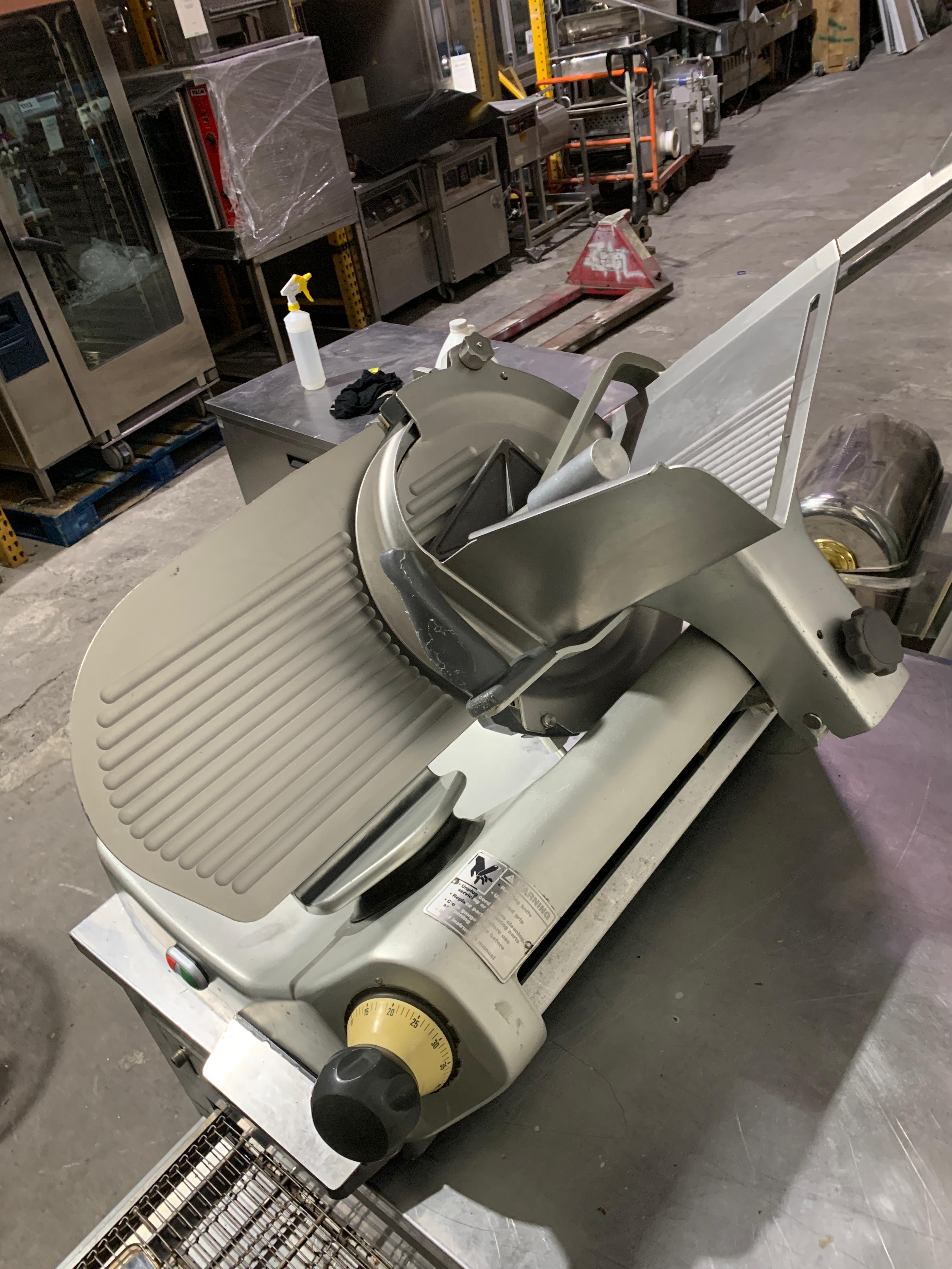 Rebanadora Manual Hobart 3813 (Reacondicionado)