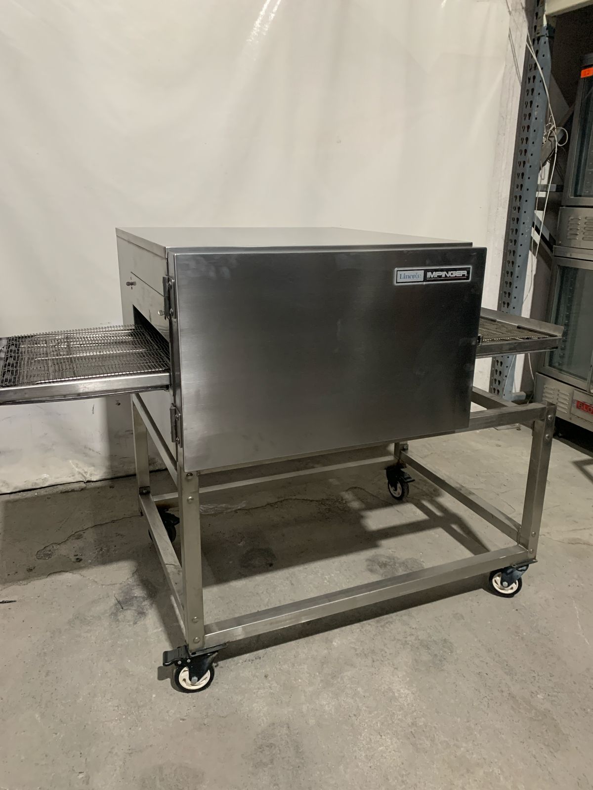 Horno de Banda 18 Pulgadas Lincoln 1116 (Reacondicionado)