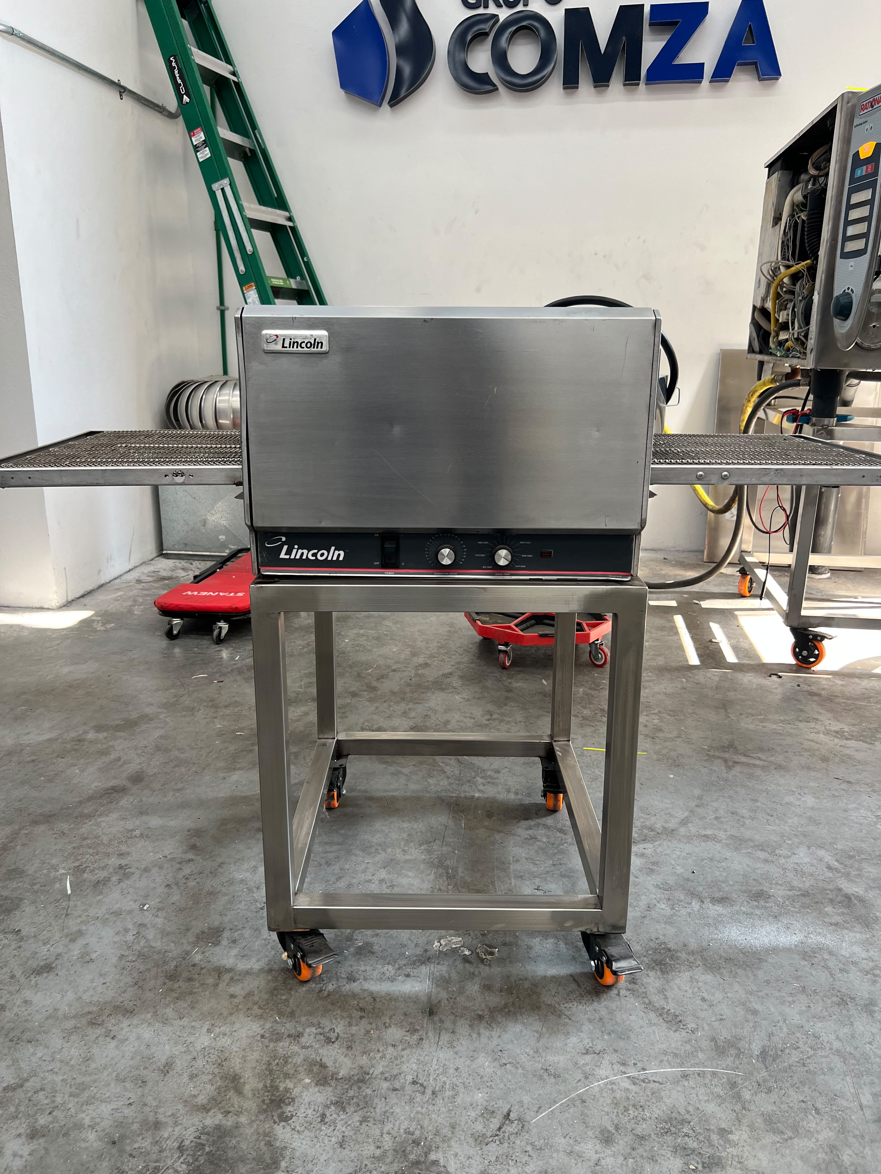 Horno de Banda eléctrico 16 Pulgadas Lincoln 1301 (Reacondicionado)