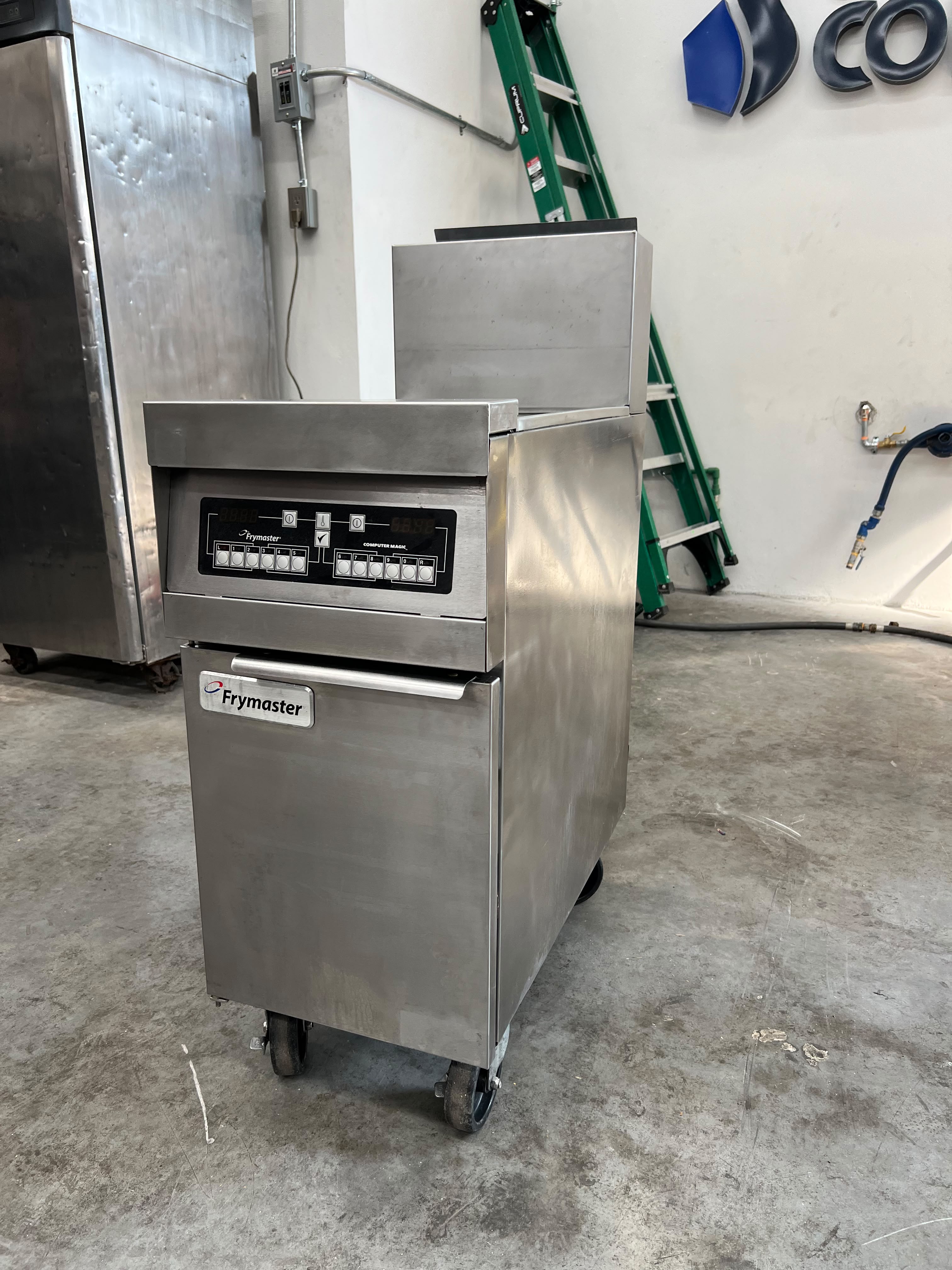 Freidora 1 Tina Frymaster HD150GNCS (Reacondicionado)