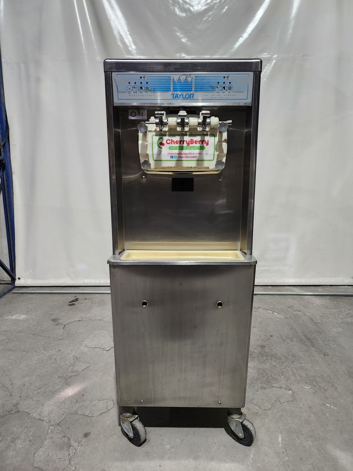 Maquina de Helado Suave Taylor 794-33 (trifásica) (Reacondicionado)