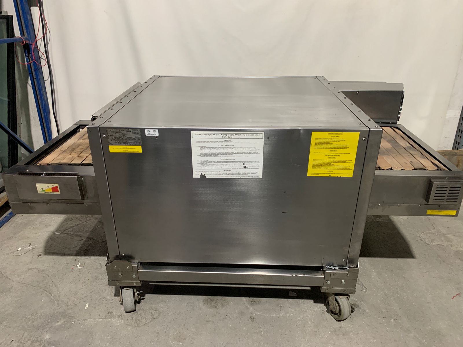 Horno Banda de Piedra 24 Pulgadas Italforni TSBg (Seminuevo)