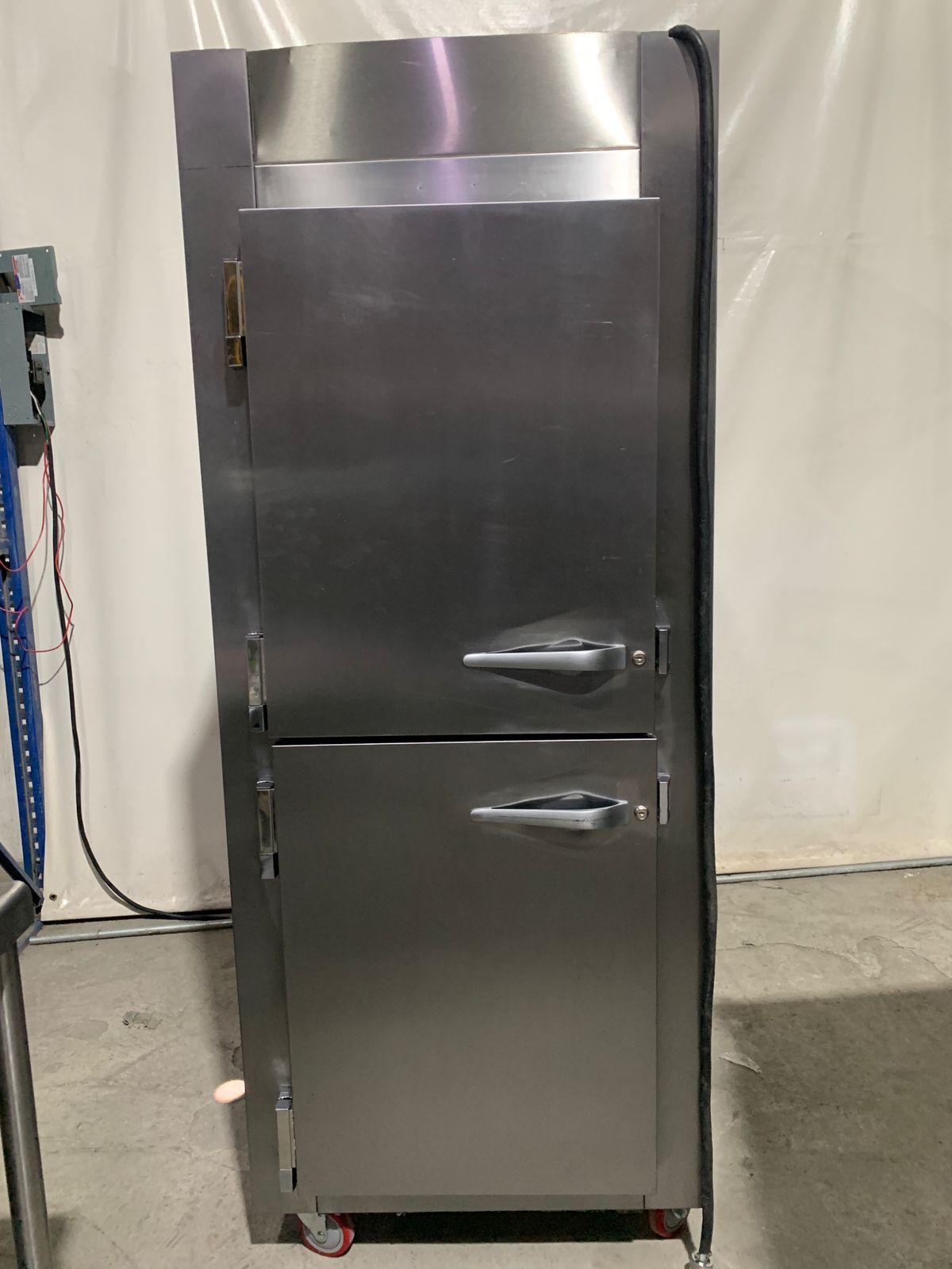 Gabinete Caliente Henny Penny/Traulsen (Reacondicionado)