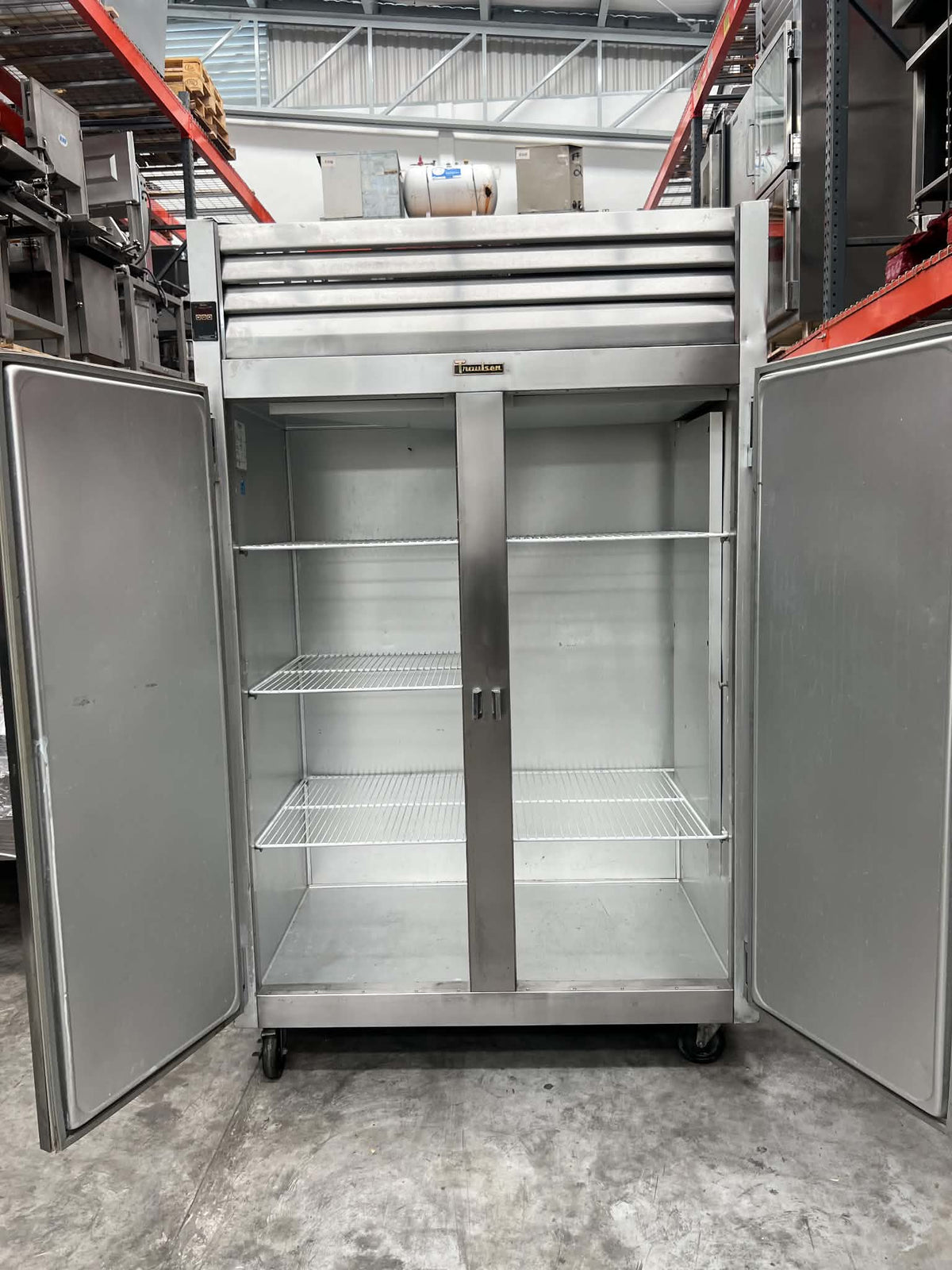Refrigerador 2 Puertas Solidas Traulsen G20010