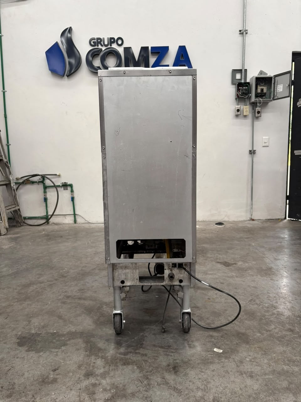 Freidora 1 Tina Pitco SSH60 sin Carrito Filtrador (Reacondicionado) · parte trasera