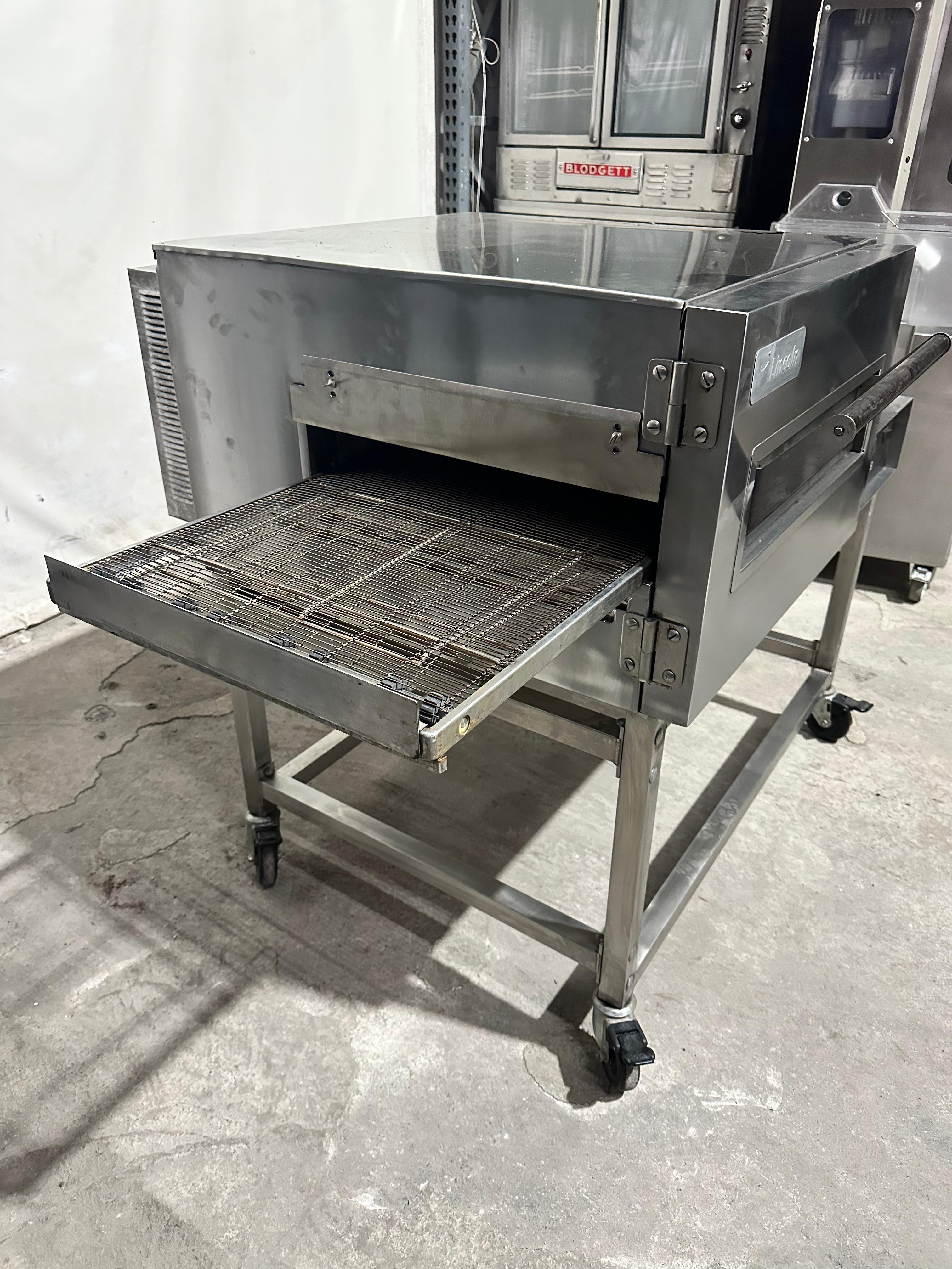 Horno de Banda 18 Pulgadas Lincoln 1116 (Reacondicionado)