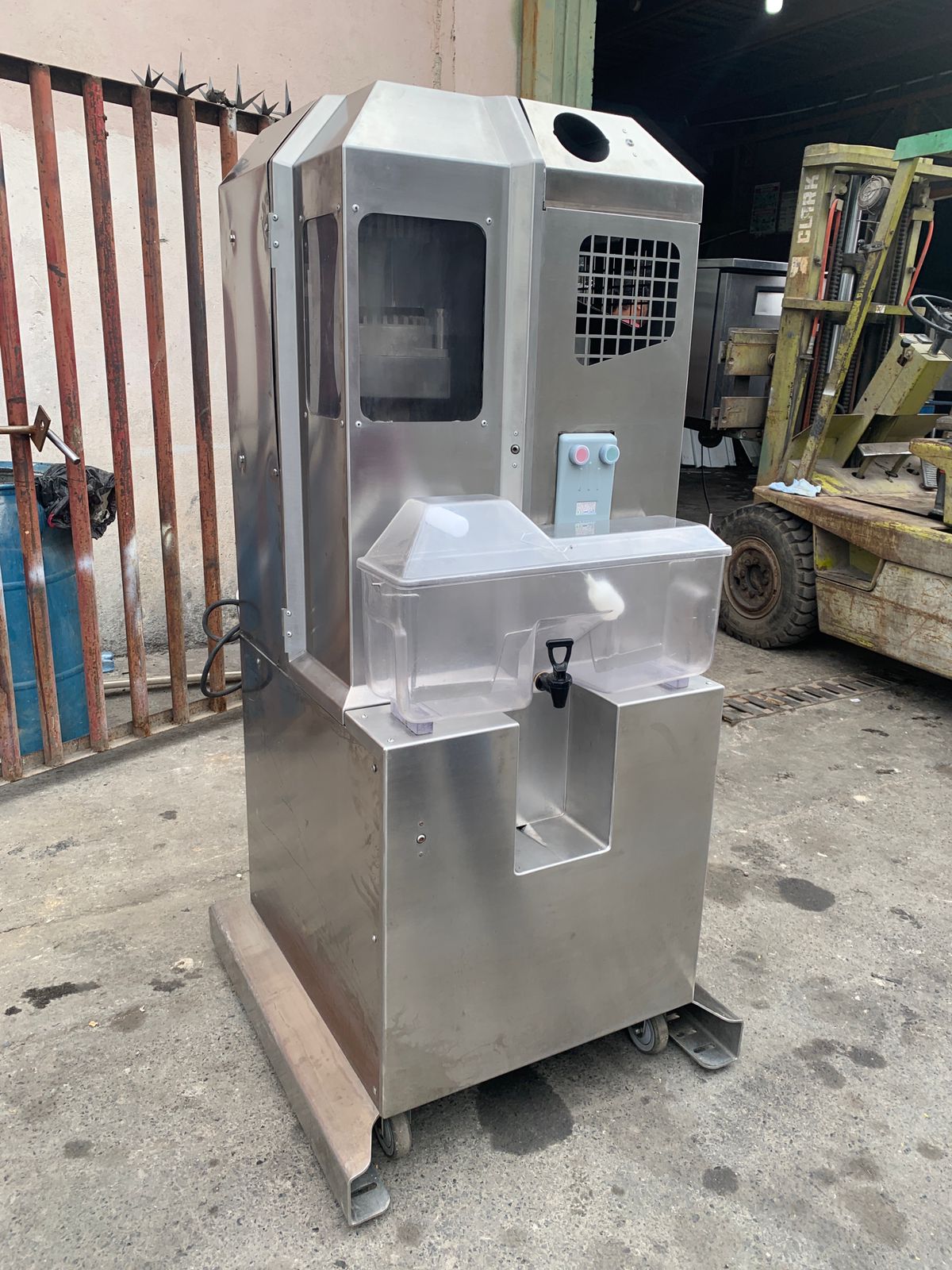 Extractor / Exprimidor de Jugo de Naranja Industrial POS-1 JBT / FMC (Reacondicionado)