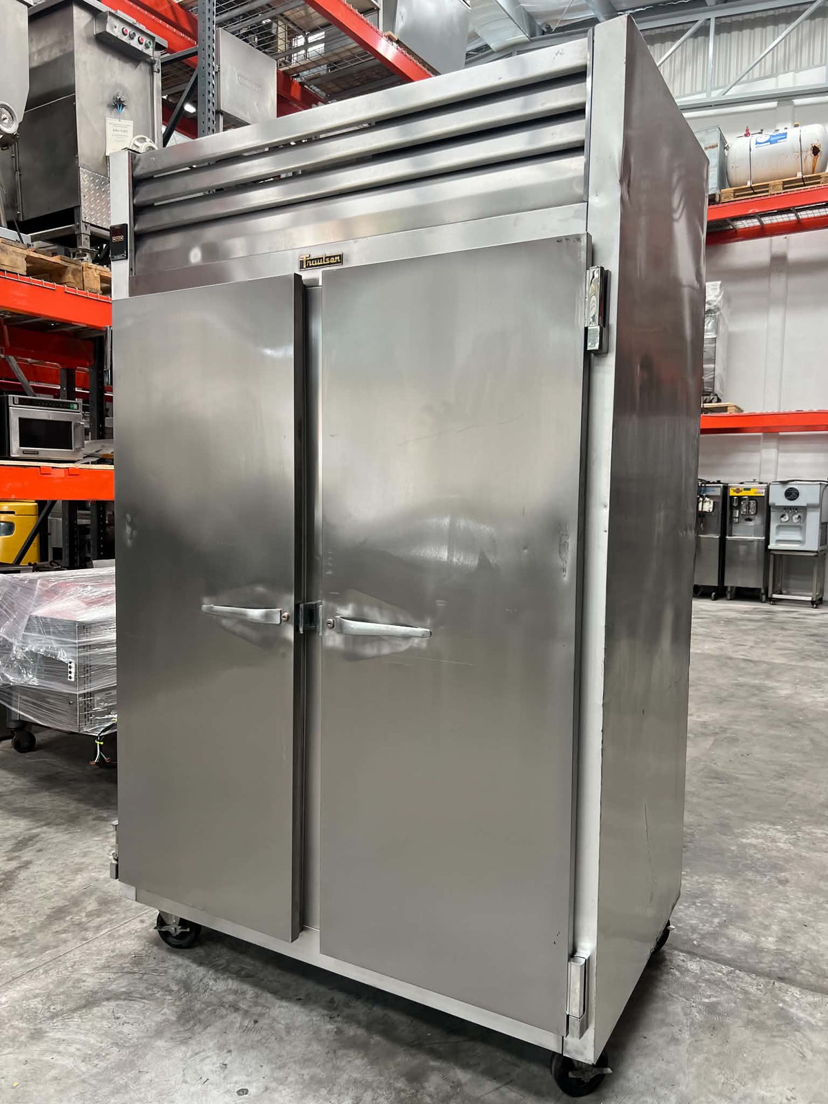 Refrigerador 2 Puertas Solidas Traulsen G20010
