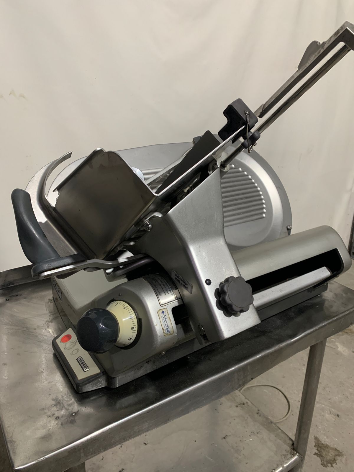 Rebanadora Manual Hobart 3813 (Reacondicionado)