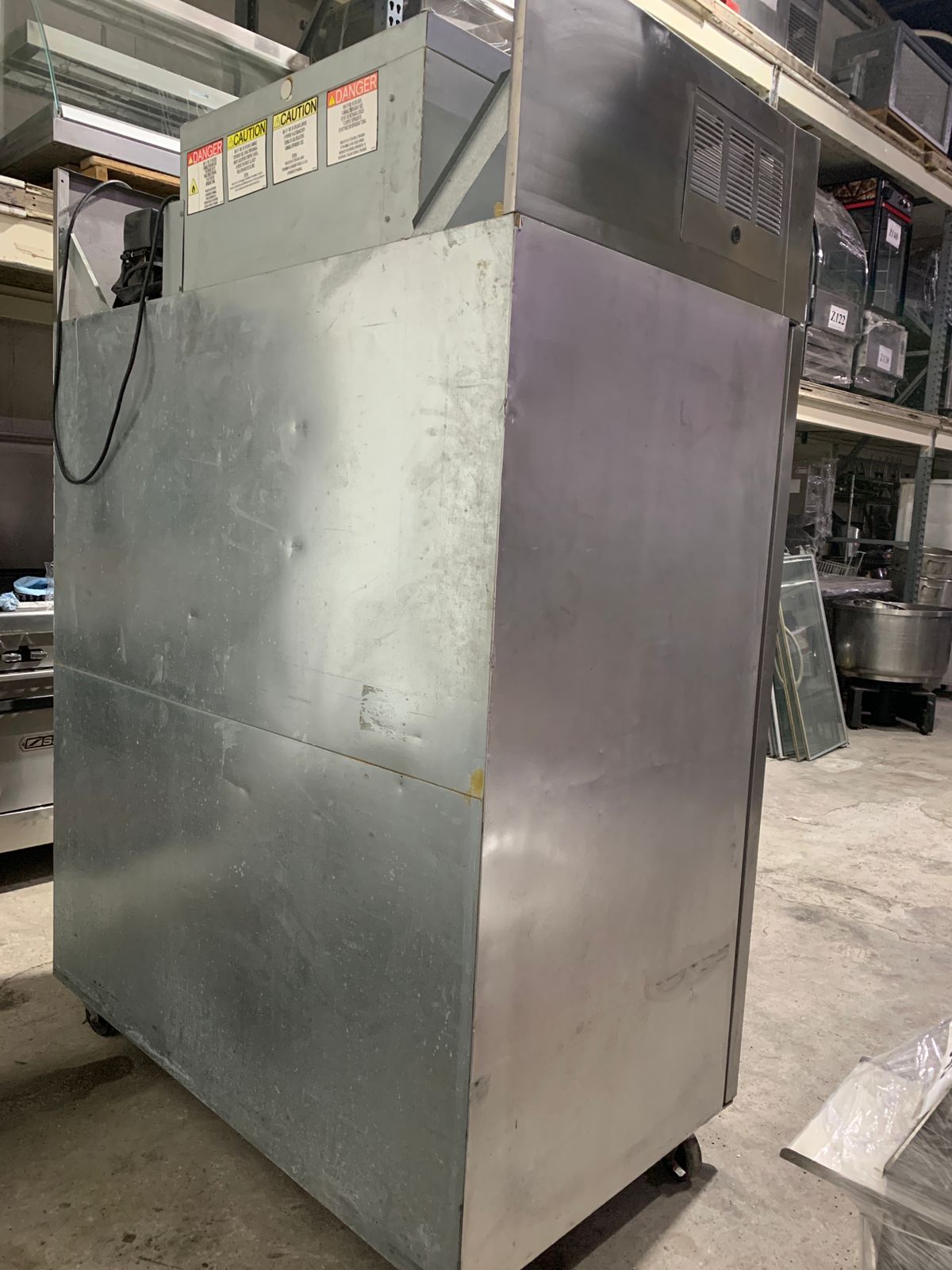 Congelador 2 Puertas Solidas de Acero Inoxidable Delfield GCF2P-S (Seminuevo)