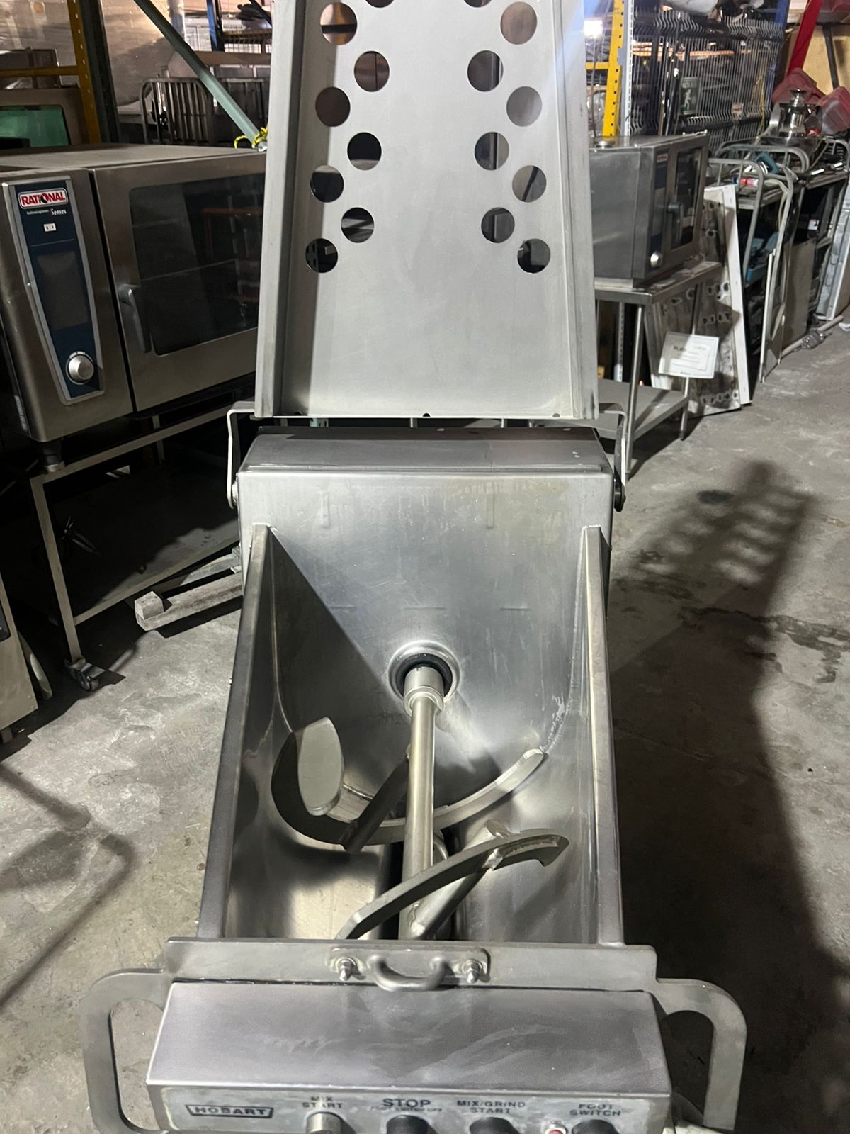 Molino Inclinado Hobart MG1532 8.5 HP (Reacondicionado)