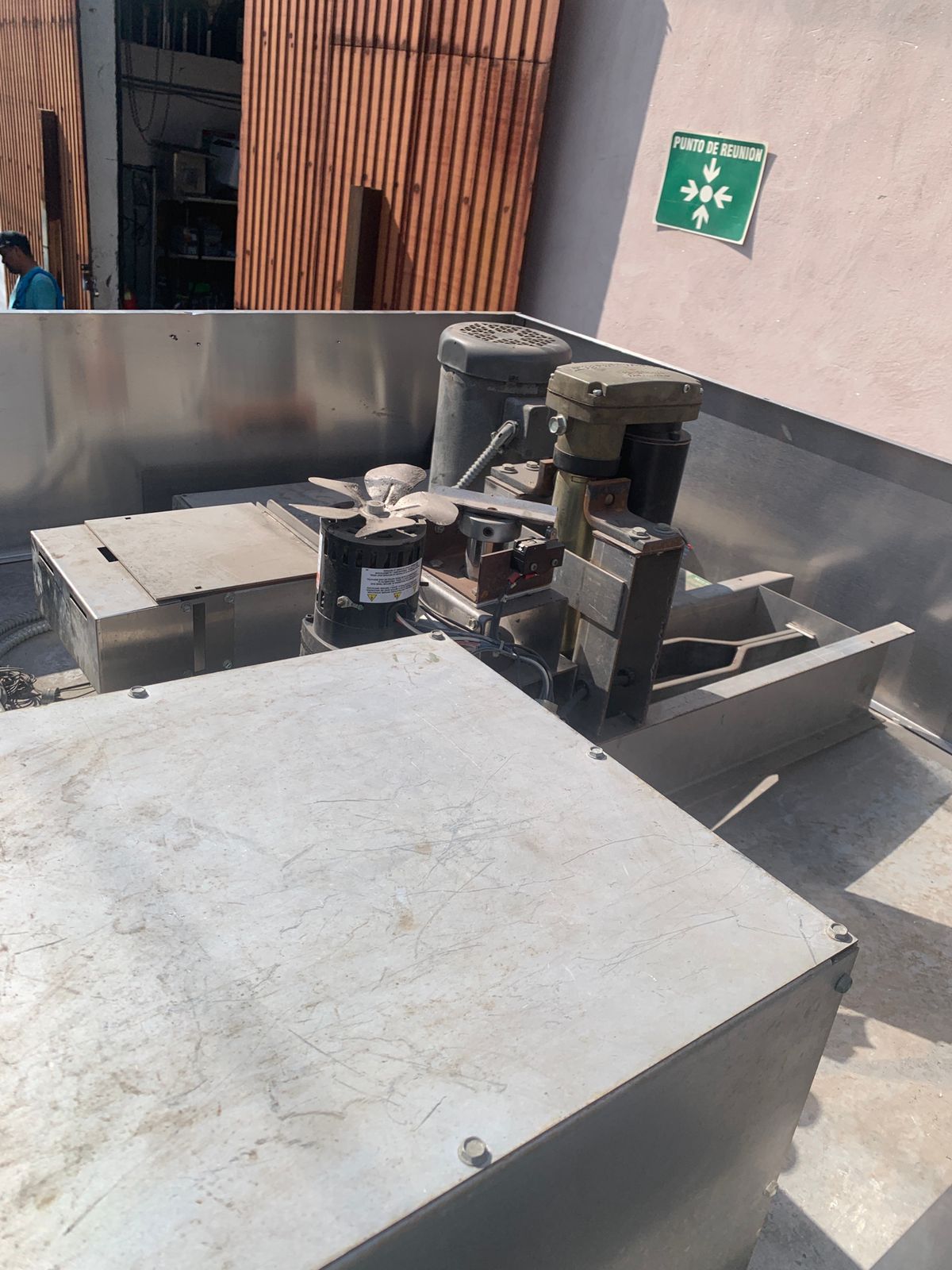 Horno Panadero 18 Charolas Giratorio Hobart HBA1E  (Reacondicionado)