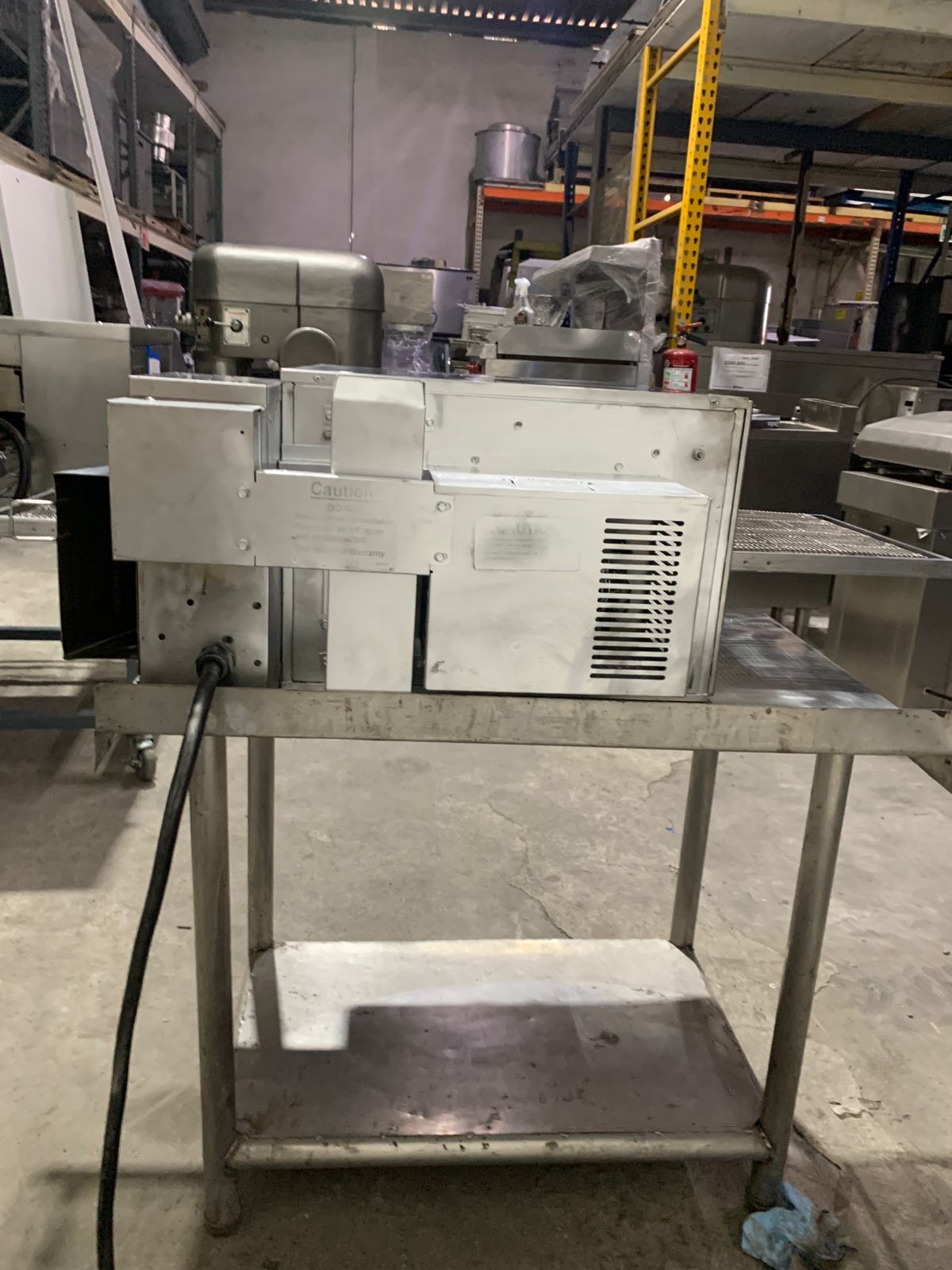 Horno de Banda eléctrico 16 Pulgadas Lincoln 1301 (Reacondicionado)