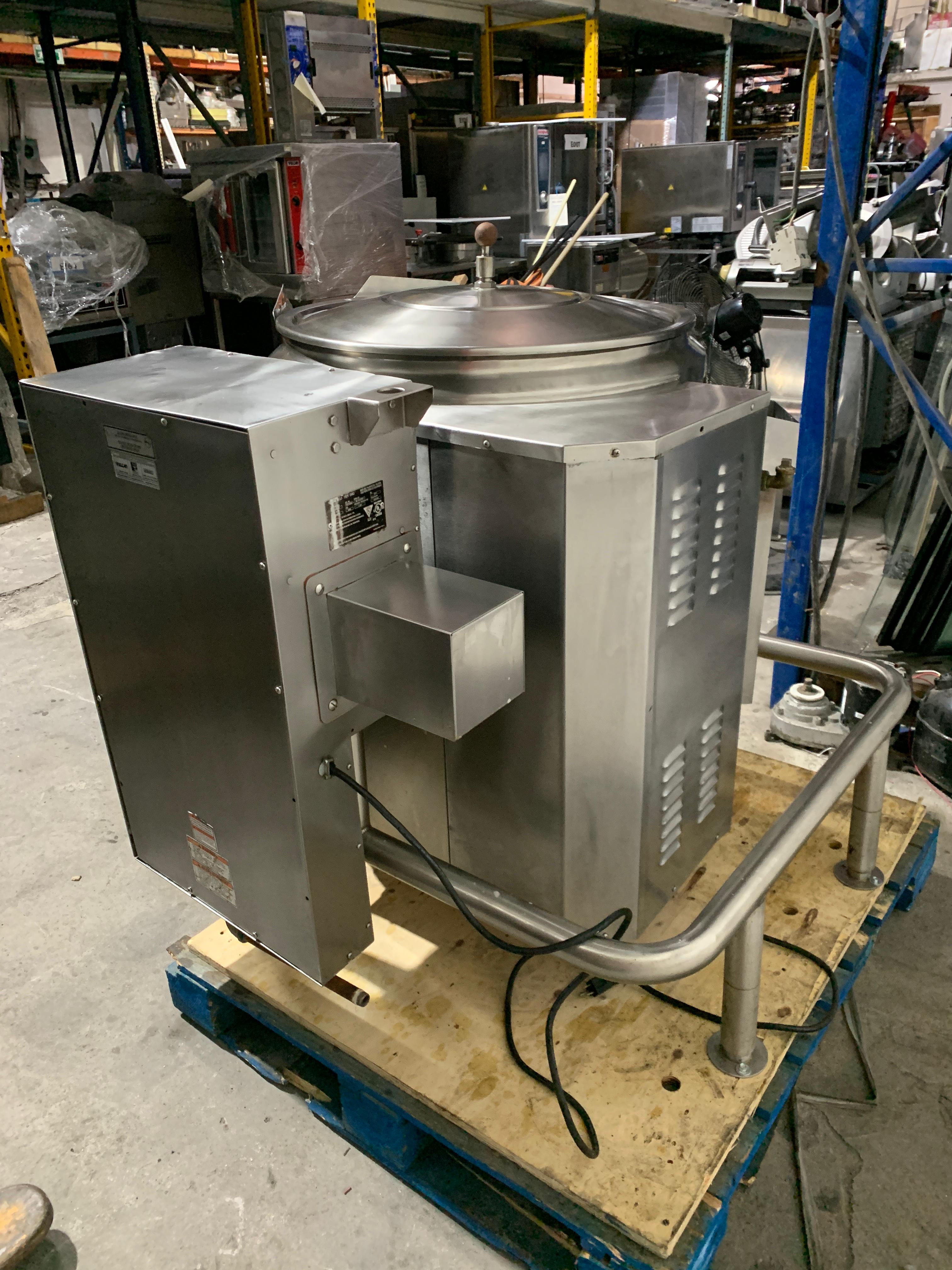 Marmita de Volteo Automatica/Manual Vulcan K40GLT 40 Galones (Seminuevo)