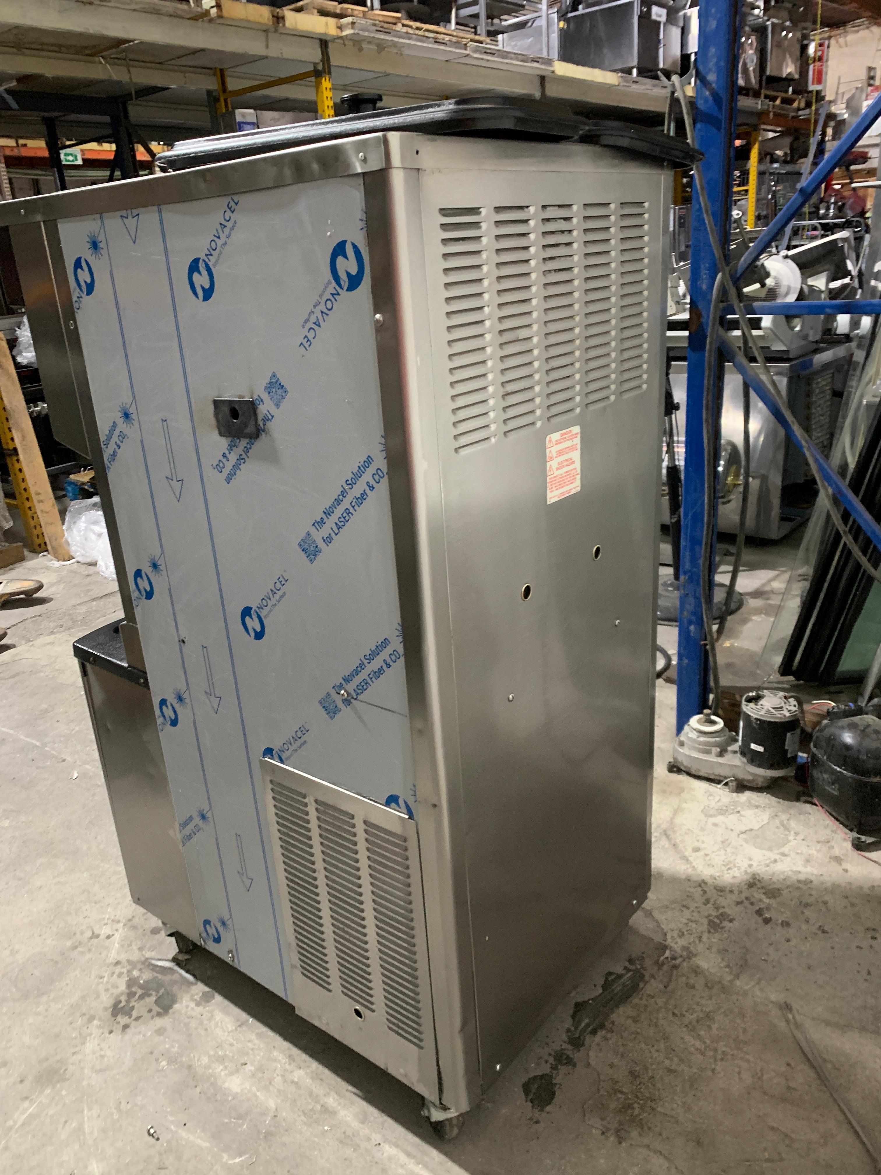 Máquina de Helado Taylor C713 (trifásica) (Seminueva)