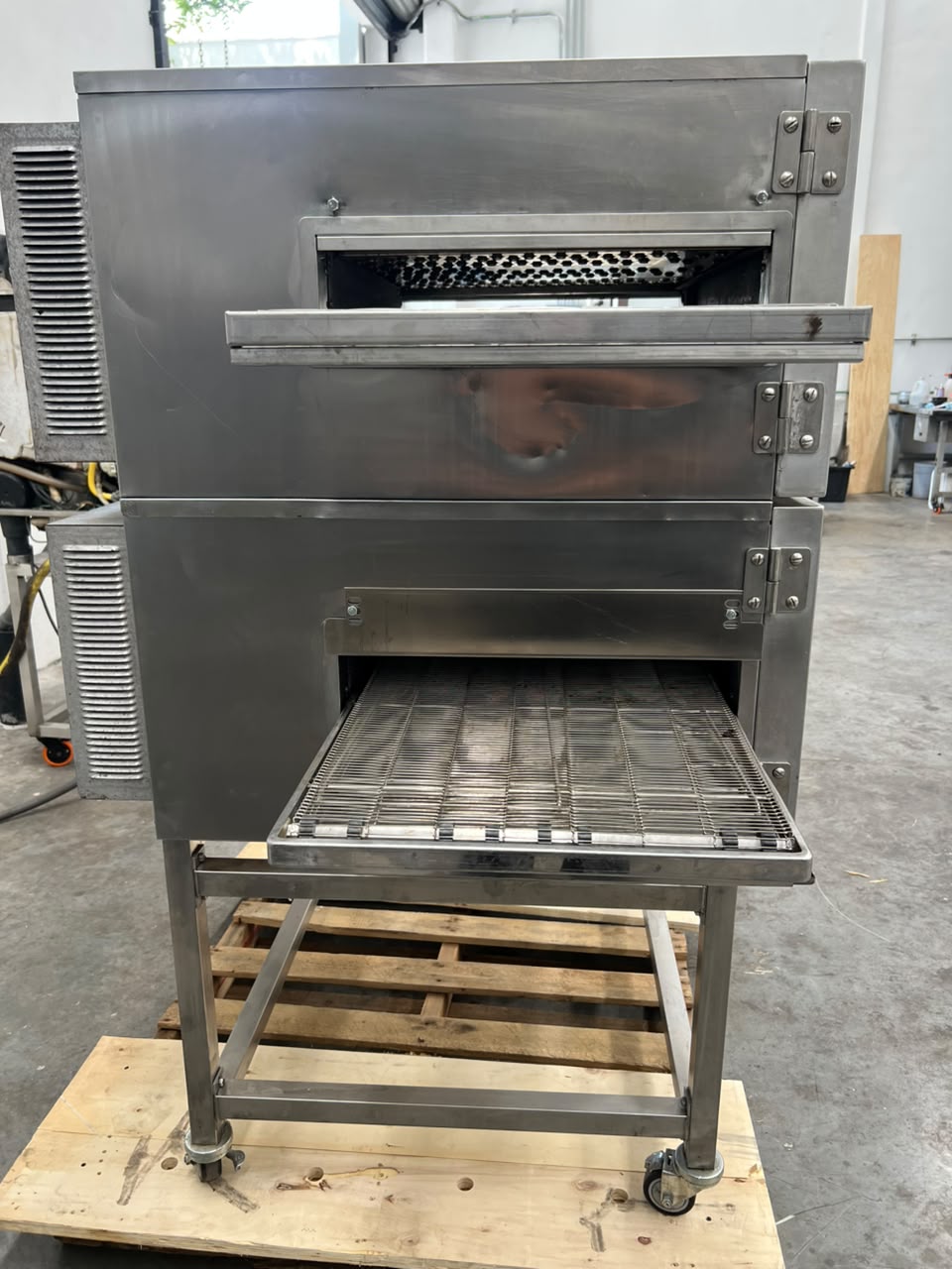 Horno Doble de Banda 18 Pulgadas Lincoln 1116 (Reacondicionado)