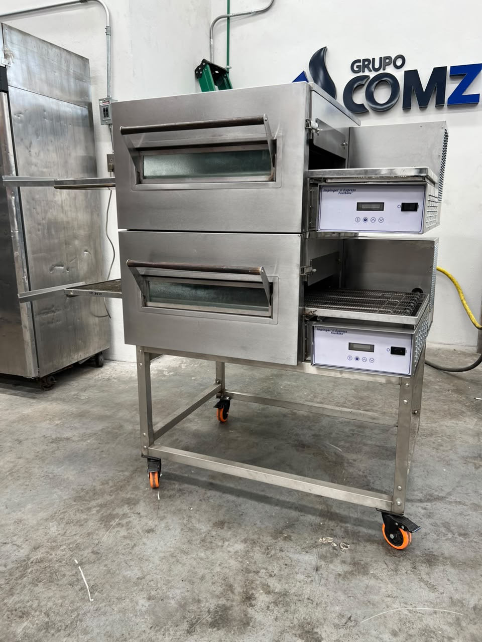 Horno Doble de Banda 18 Pulgadas Lincoln 1116-FB (Reacondicionado)