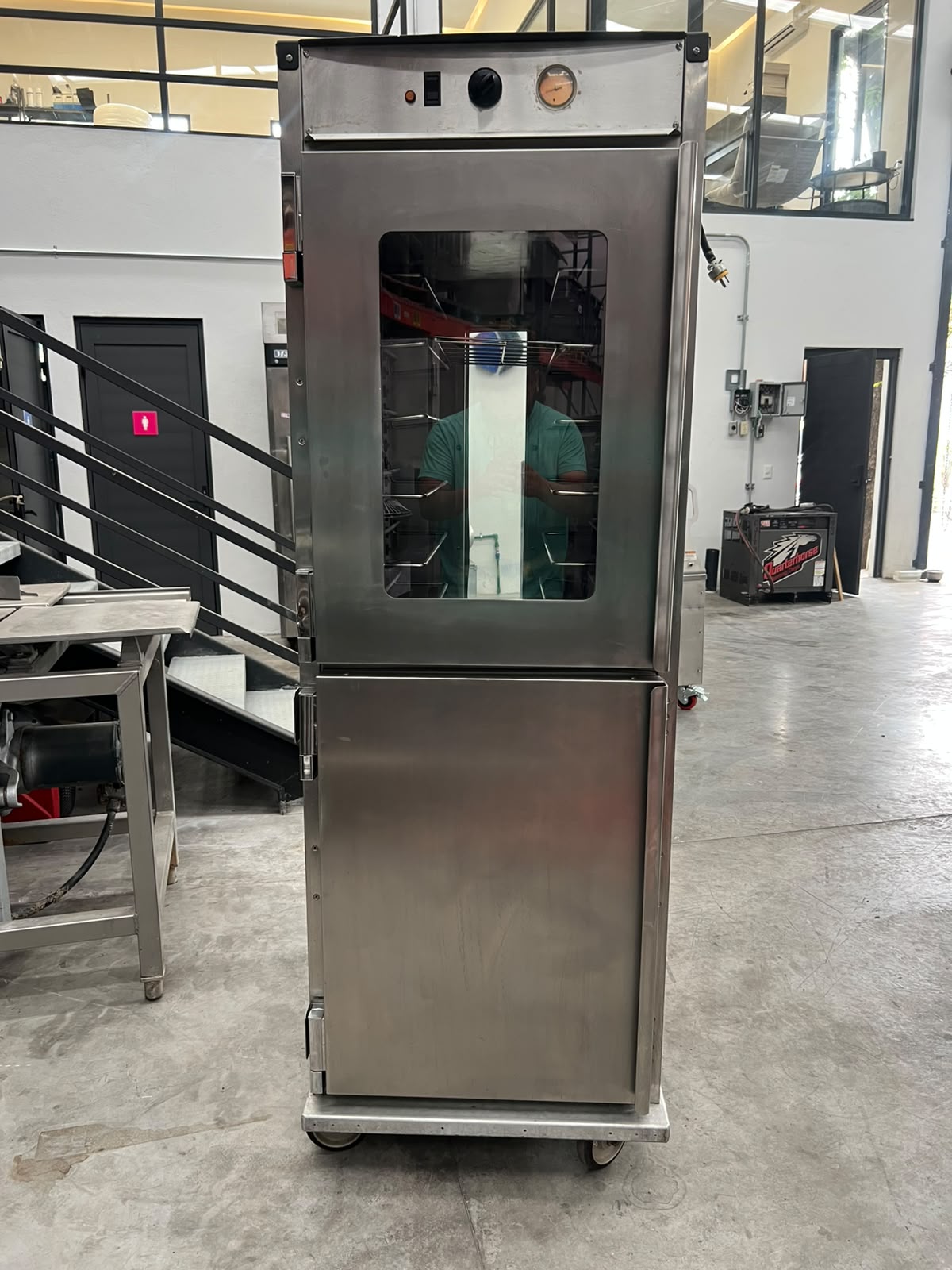 Gabinete Caliente Crescor H138NPS36CLCMLR (Reacondicionado) (Copia)