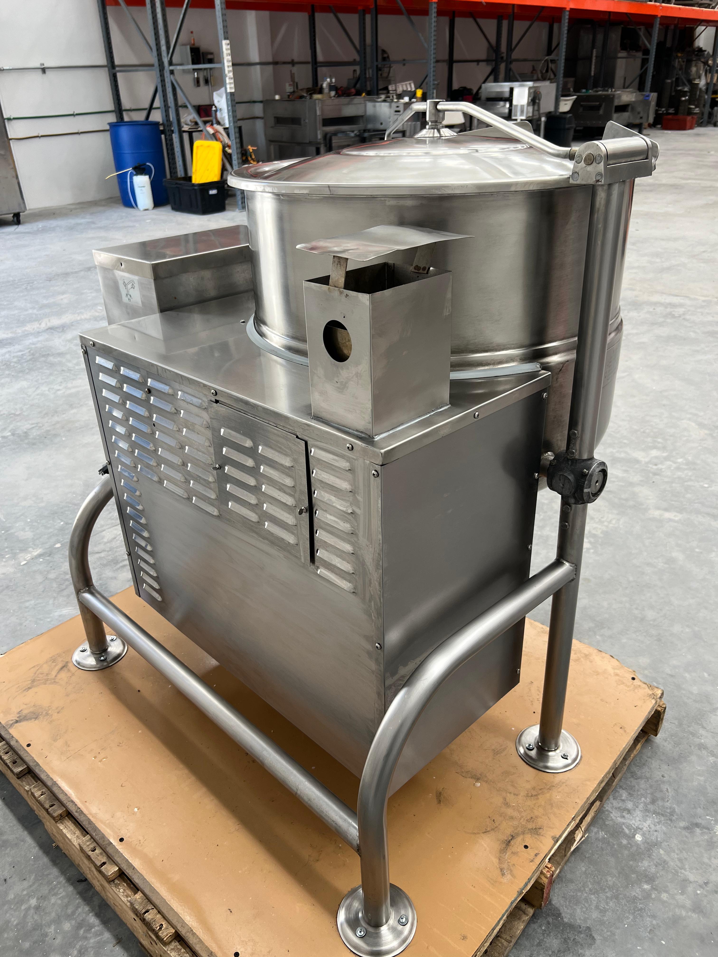 Marmita de Volteo 40 Galones KGL-40-T Cleveland (Reacondicionado)