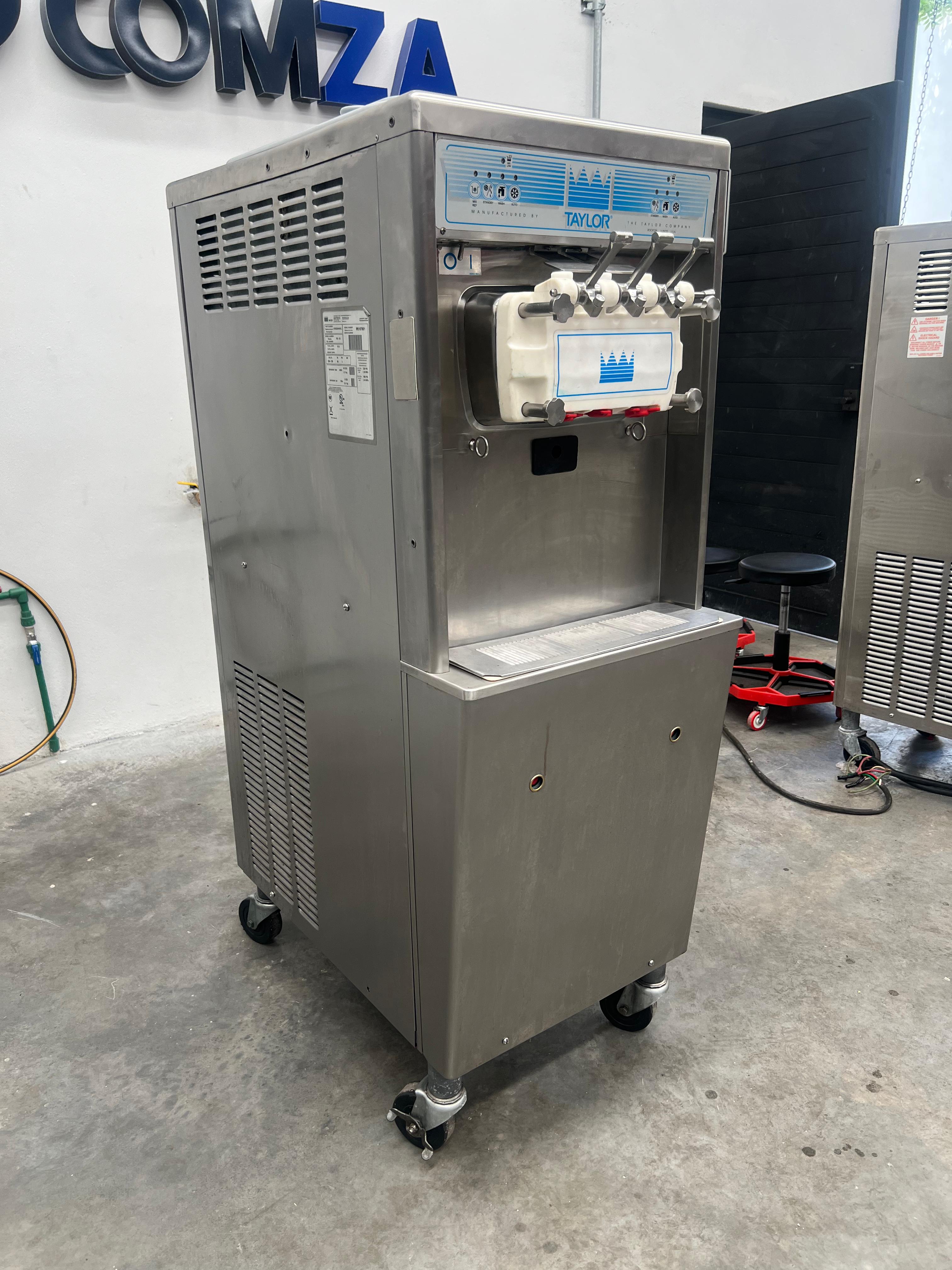 Maquina de Helado Suave Taylor 794-33 (trifásica)