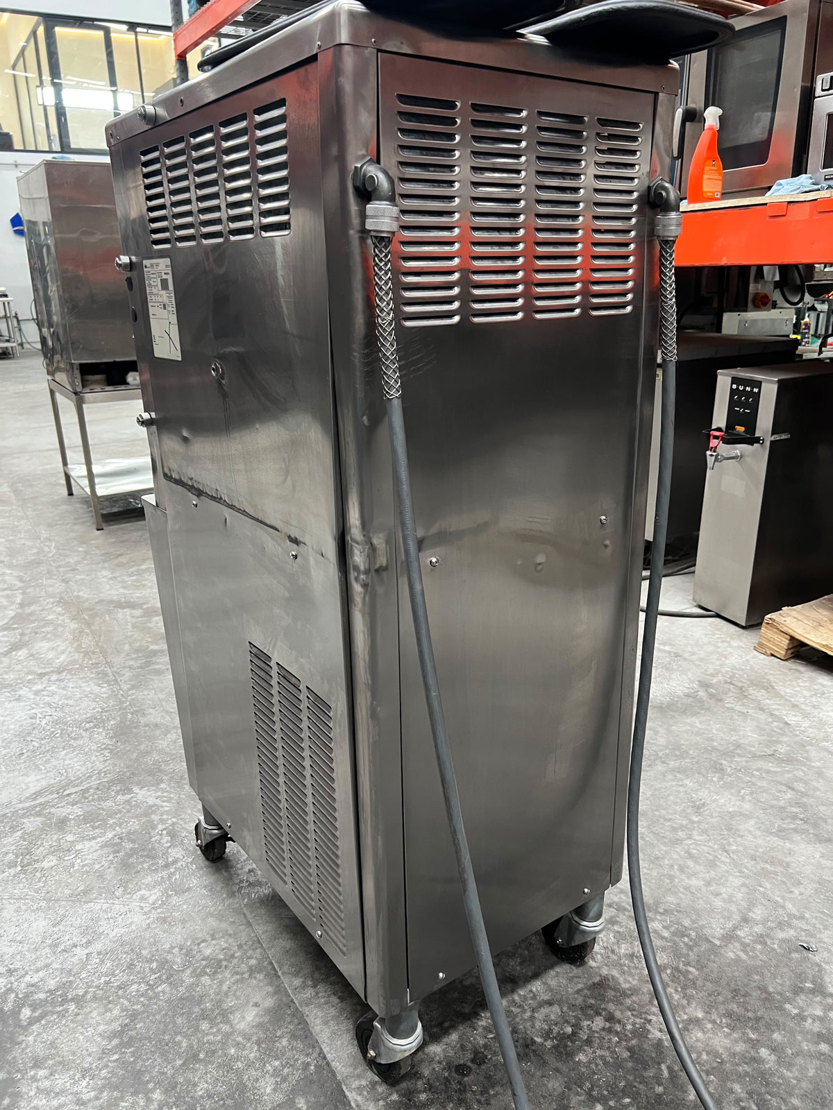 Máquina de Helado 2 Sabores y Combinado Taylor 794-33 (Reacondicionado)