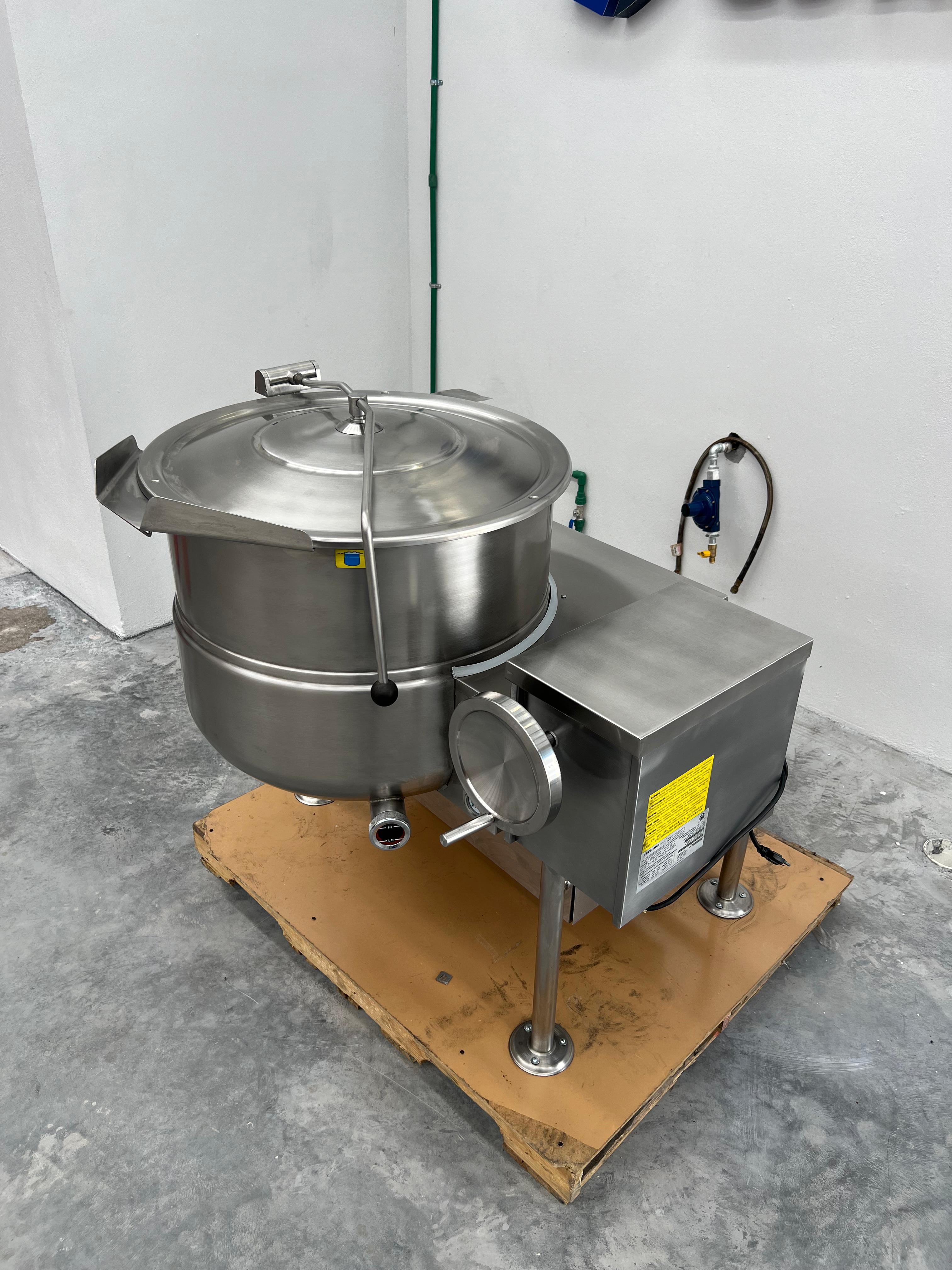 Marmita de Volteo 40 Galones KGL-40-T Cleveland (Reacondicionado)