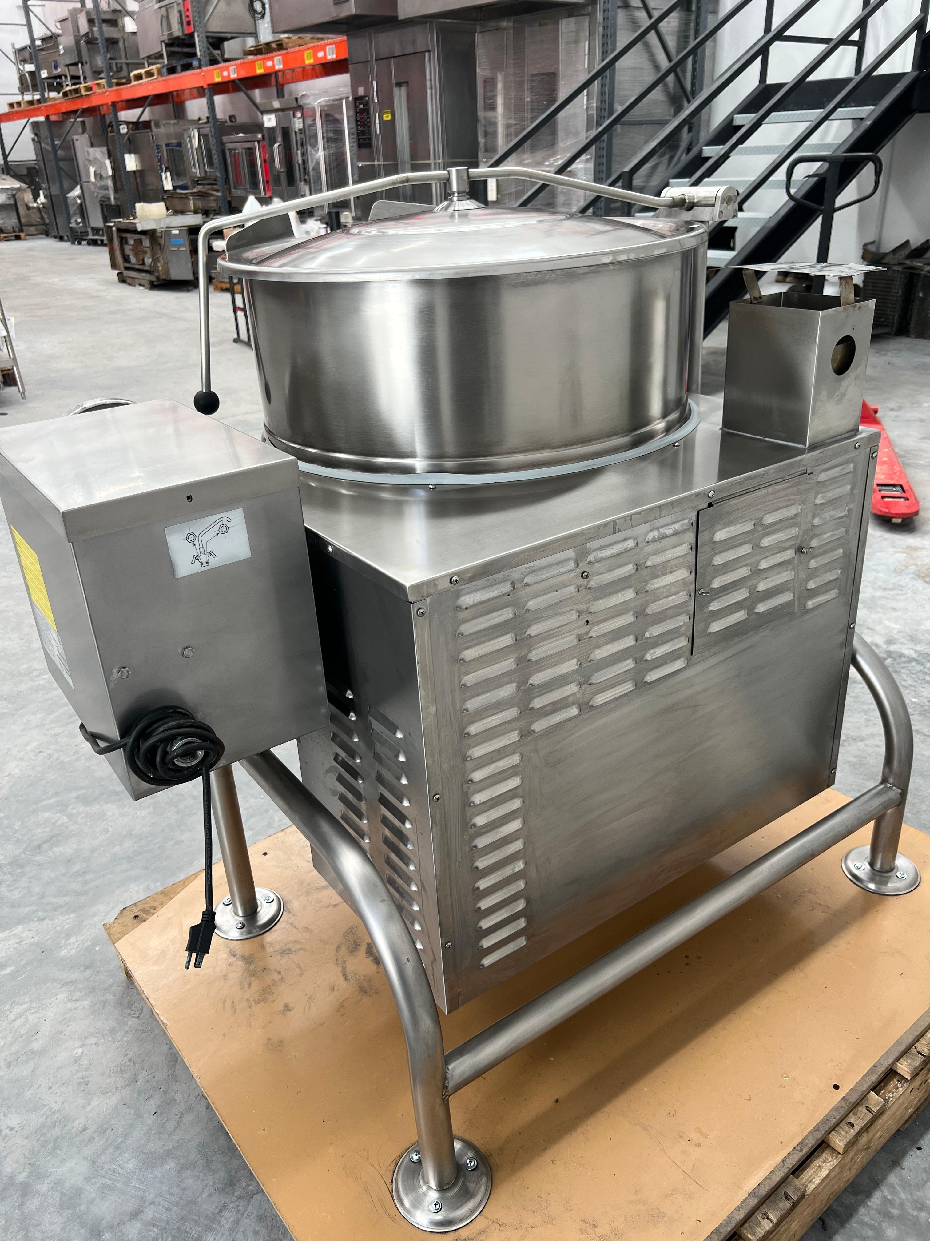 Marmita de Volteo 40 Galones KGL-40-T Cleveland (Reacondicionado)