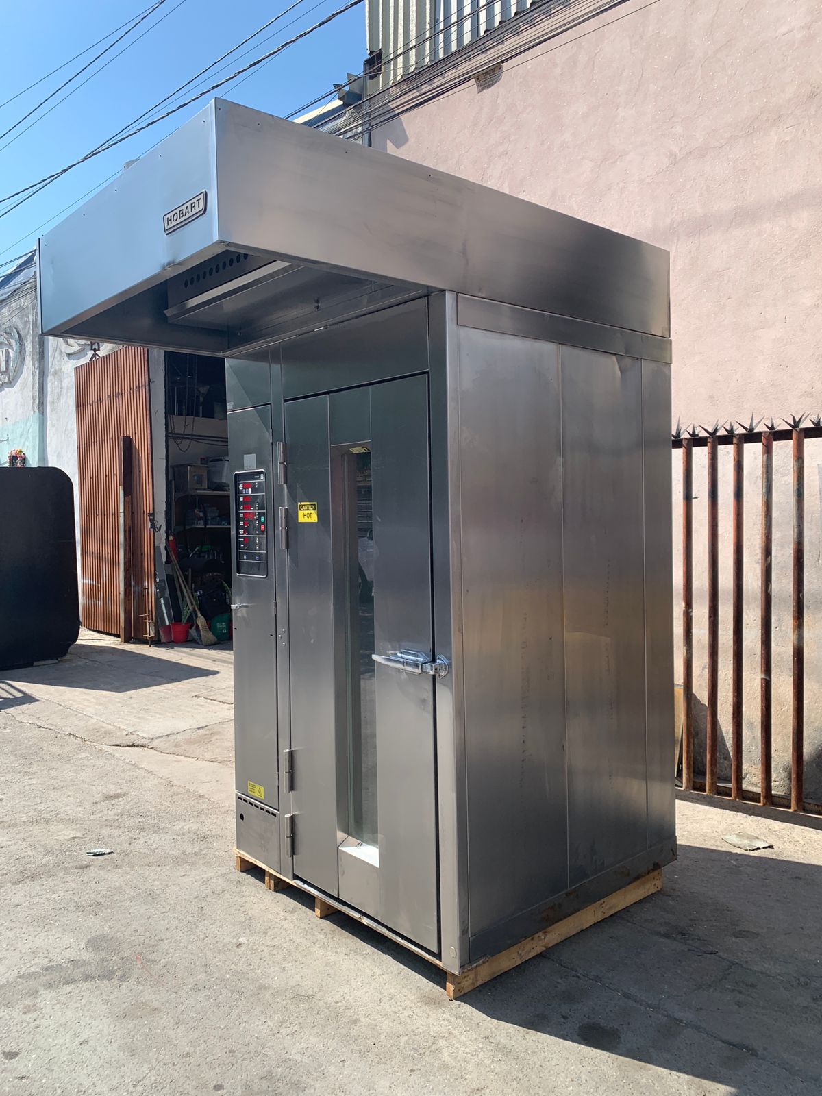 Horno Panadero 18 Charolas Giratorio Hobart HBA1E  (Reacondicionado)