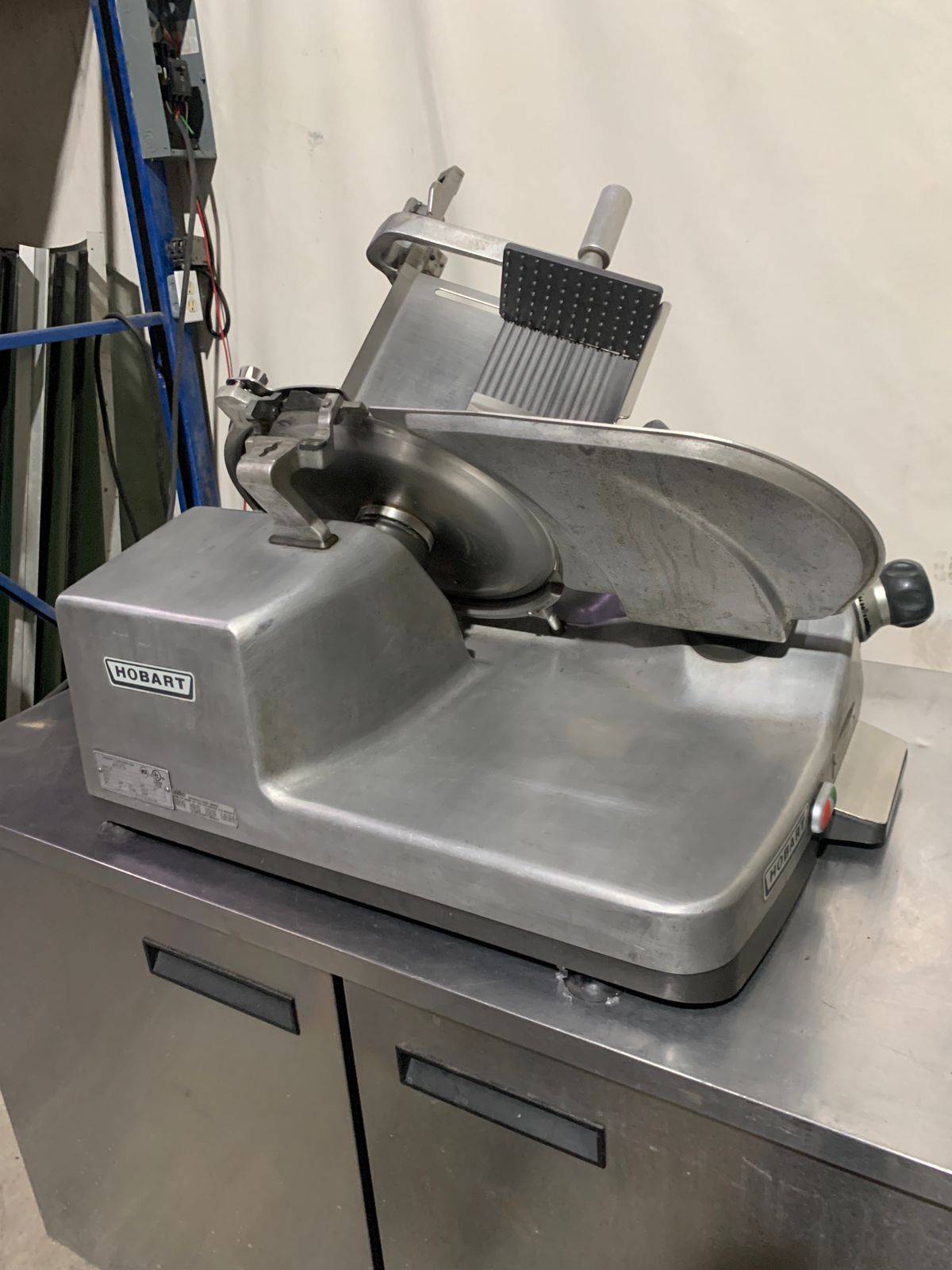 Rebanadora Manual Hobart 3713 (Reacondicionado)