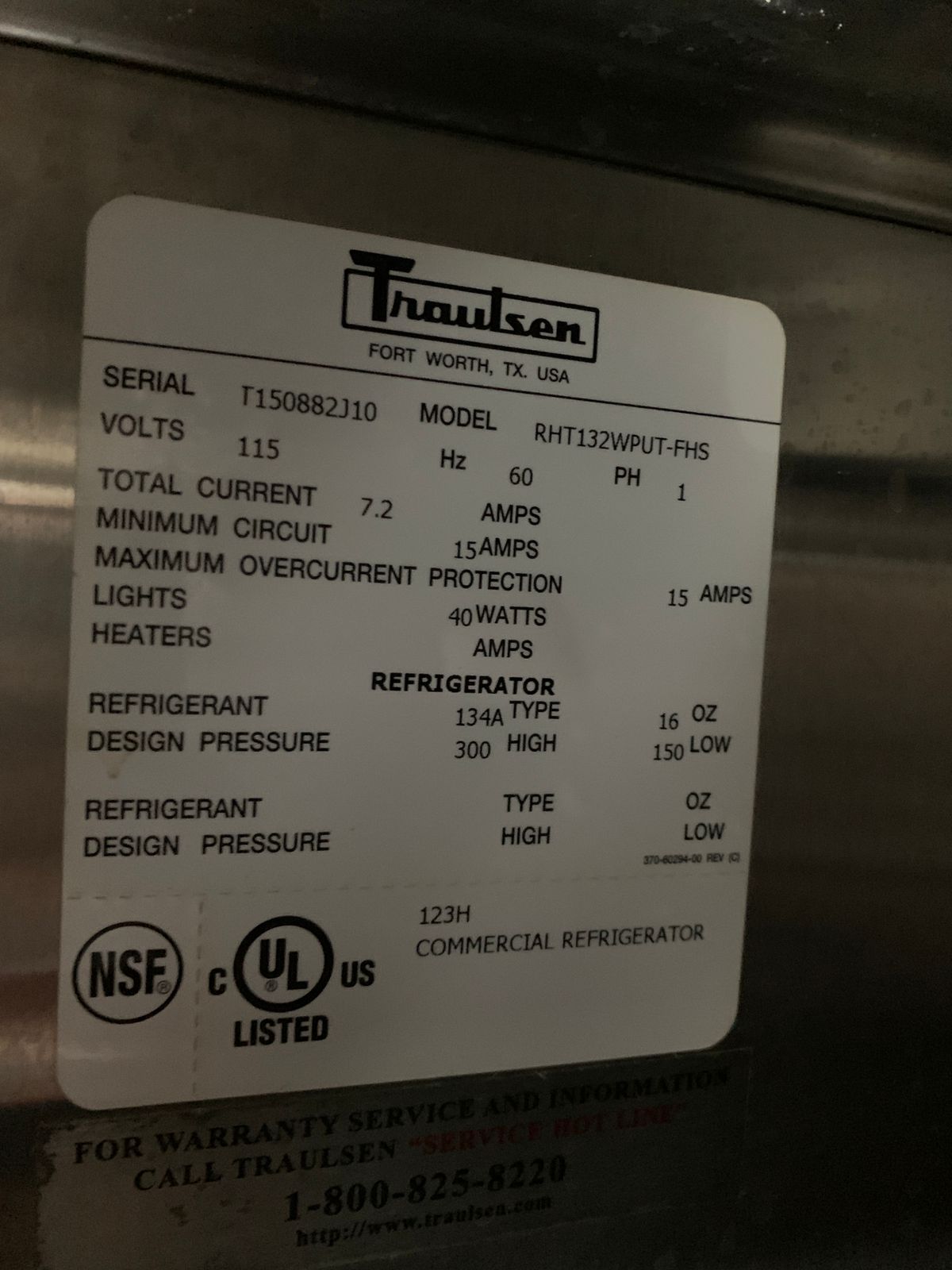 Refrigerador de paso Traulsen RHT132WPUT-FHS (Seminuevo)