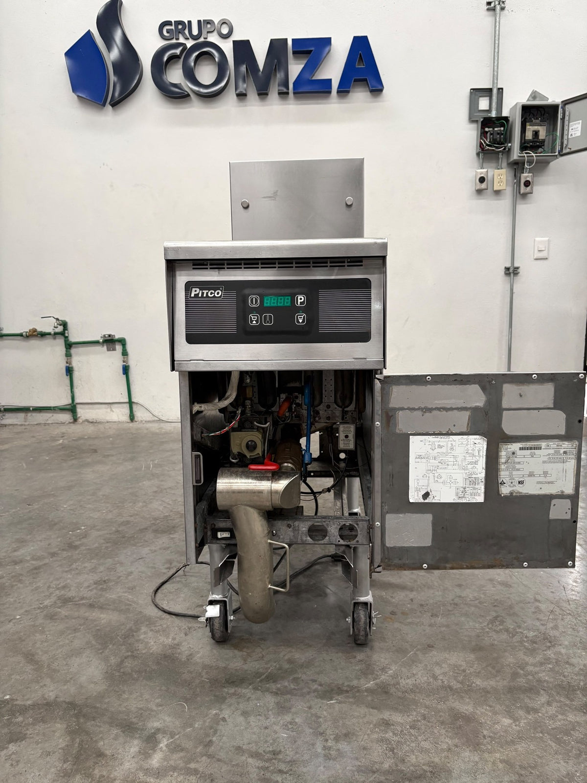 Freidora 1 Tina Pitco SSH60 sin Carrito Filtrador (Reacondicionado) · puerta abierta