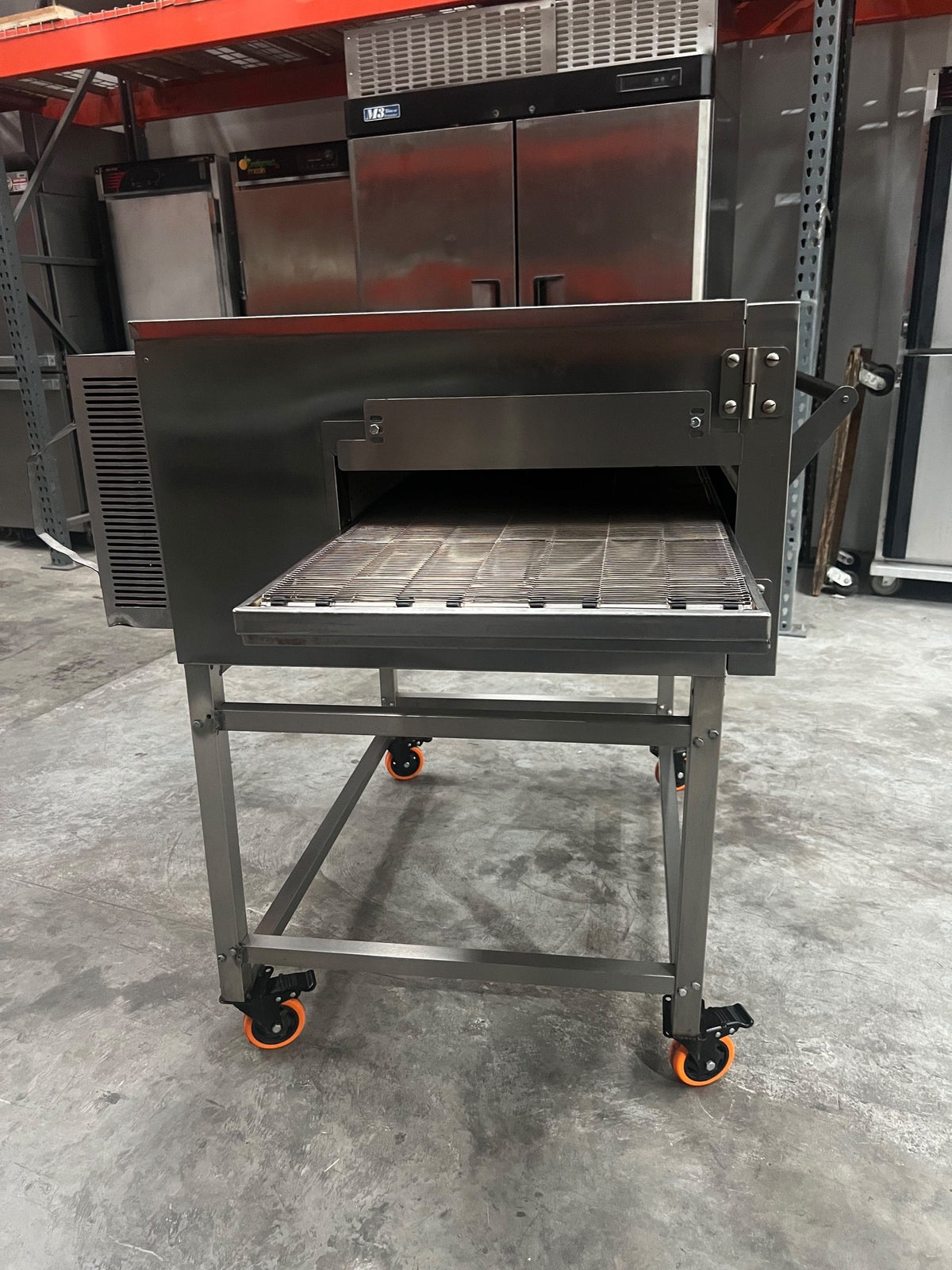 Horno de Banda 18 Pulgadas Lincoln 1116 (Reacondicionado) · costado con banda