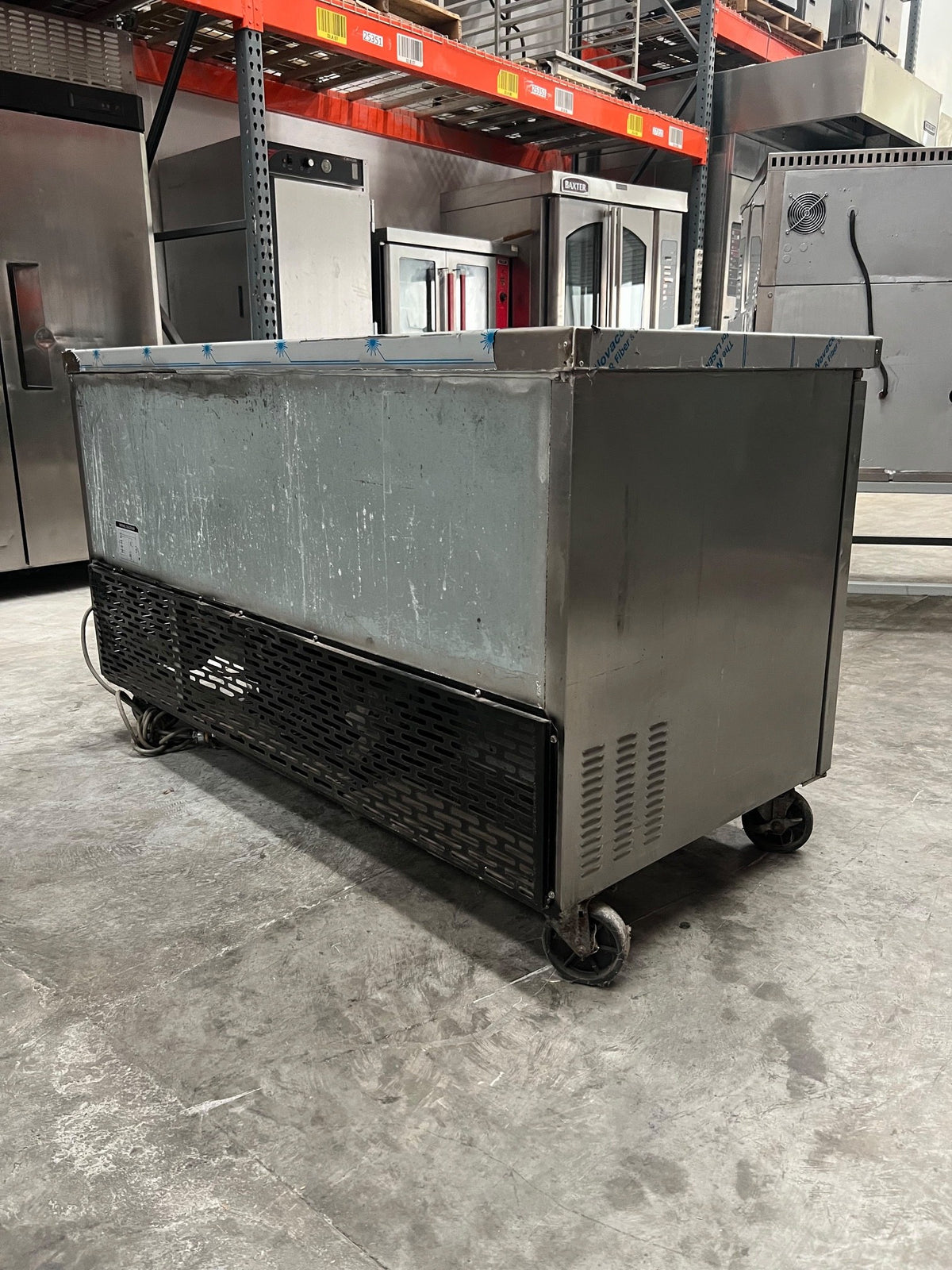 Mesa Refrigerada 2 Puertas Saturn USC-66 (Reacondicionado) · parte trasera